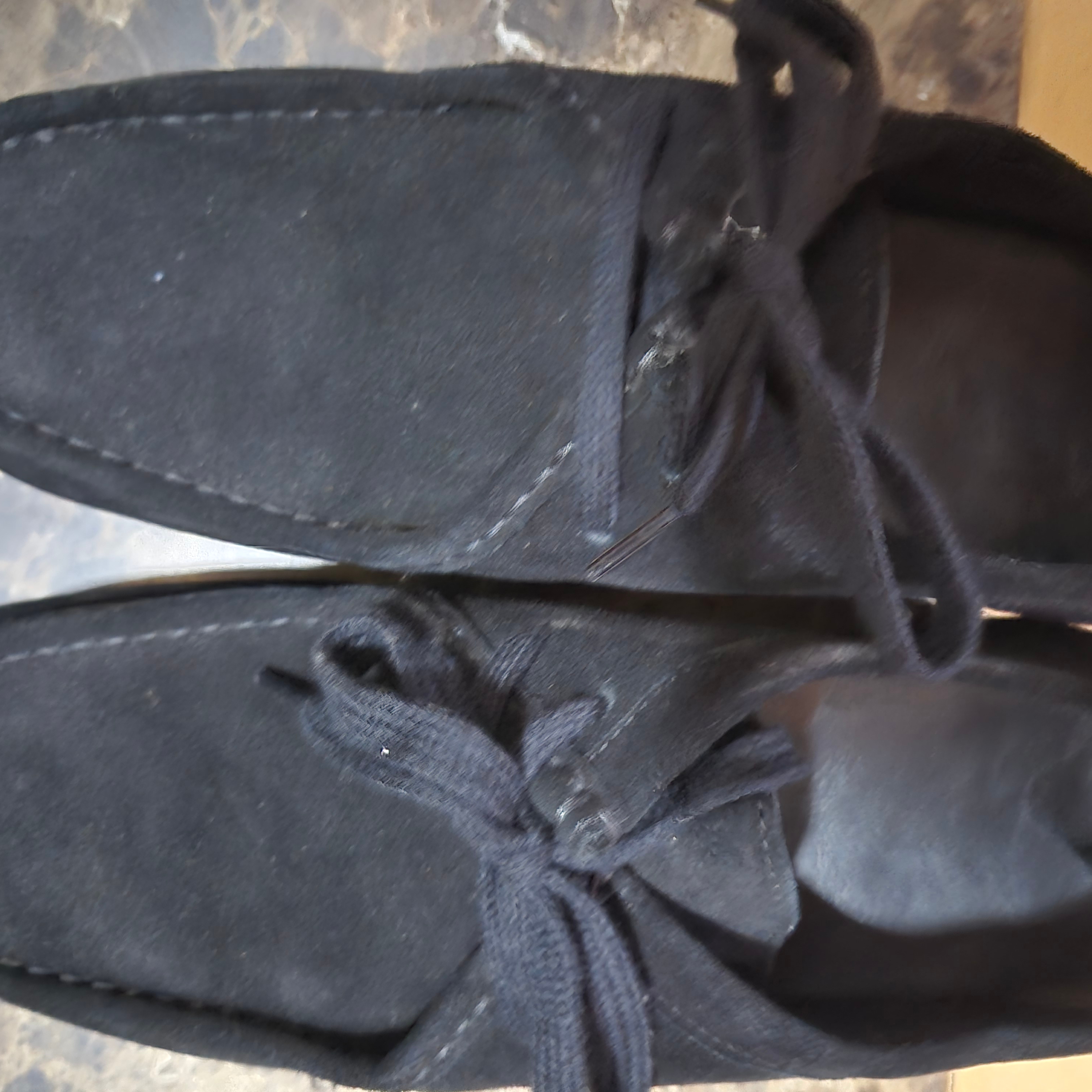 GU Real Leather Moccasin Shoes Black 착용 스타일