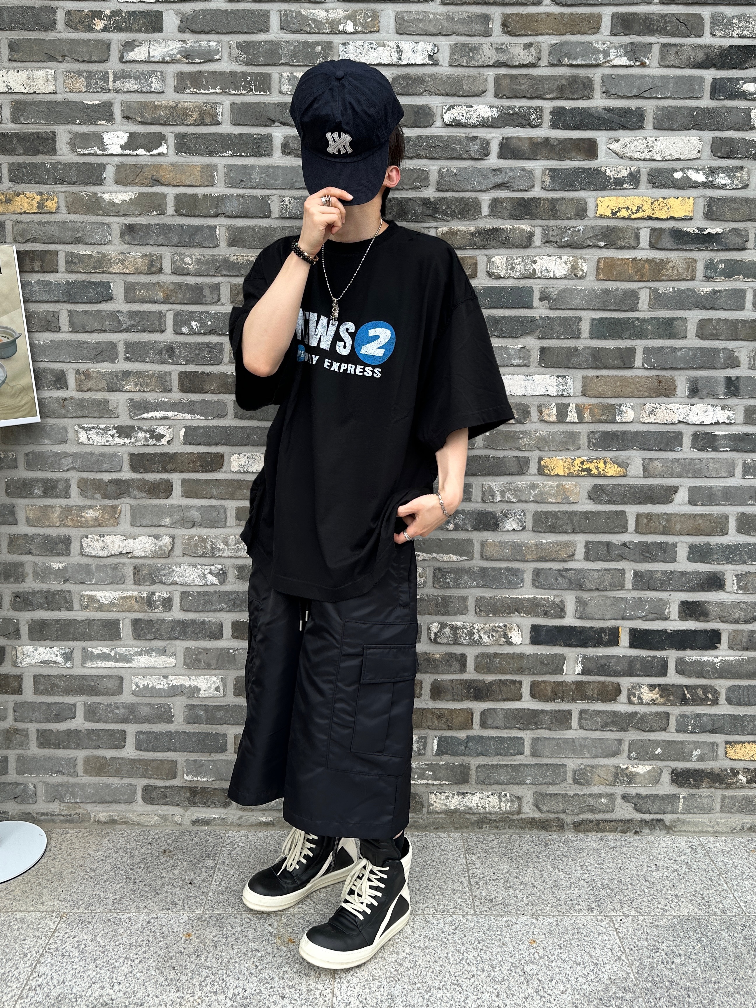[더블적립]Farfromwhat Far Patch Logo Cap Navy, Nonnod Puckering News T-shirt Vintage black 착용 스타일 - 6