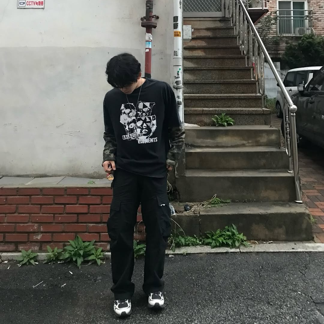 Dominant Balance Layered Long Sleeve 착용 스타일 - 3