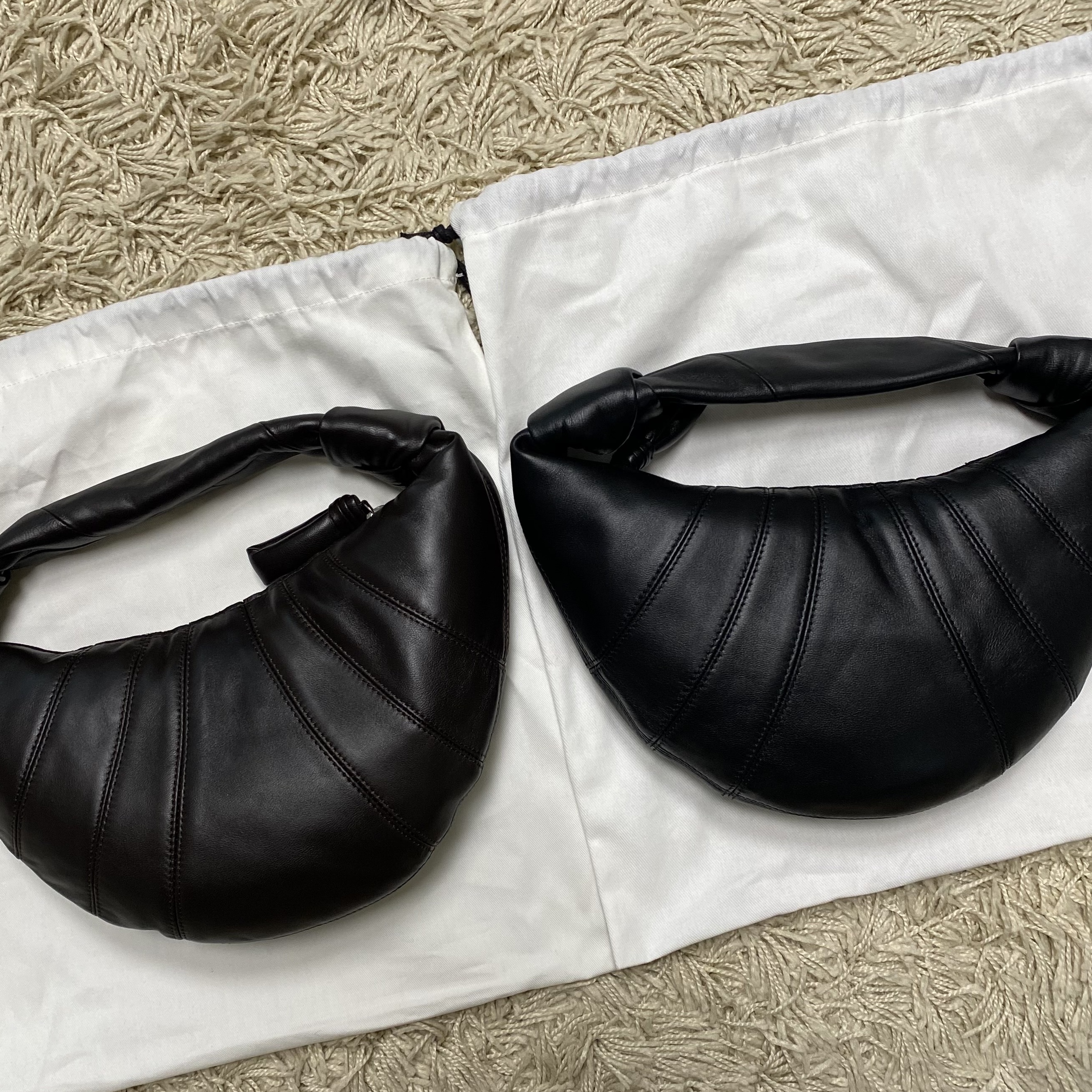Lemaire Mini Fortune Croissant Bag Soft Nappa Leather Black, Lemaire Mini Fortune Croissant Bag Soft Nappa Leather Dark Chocolate 착용 스타일
