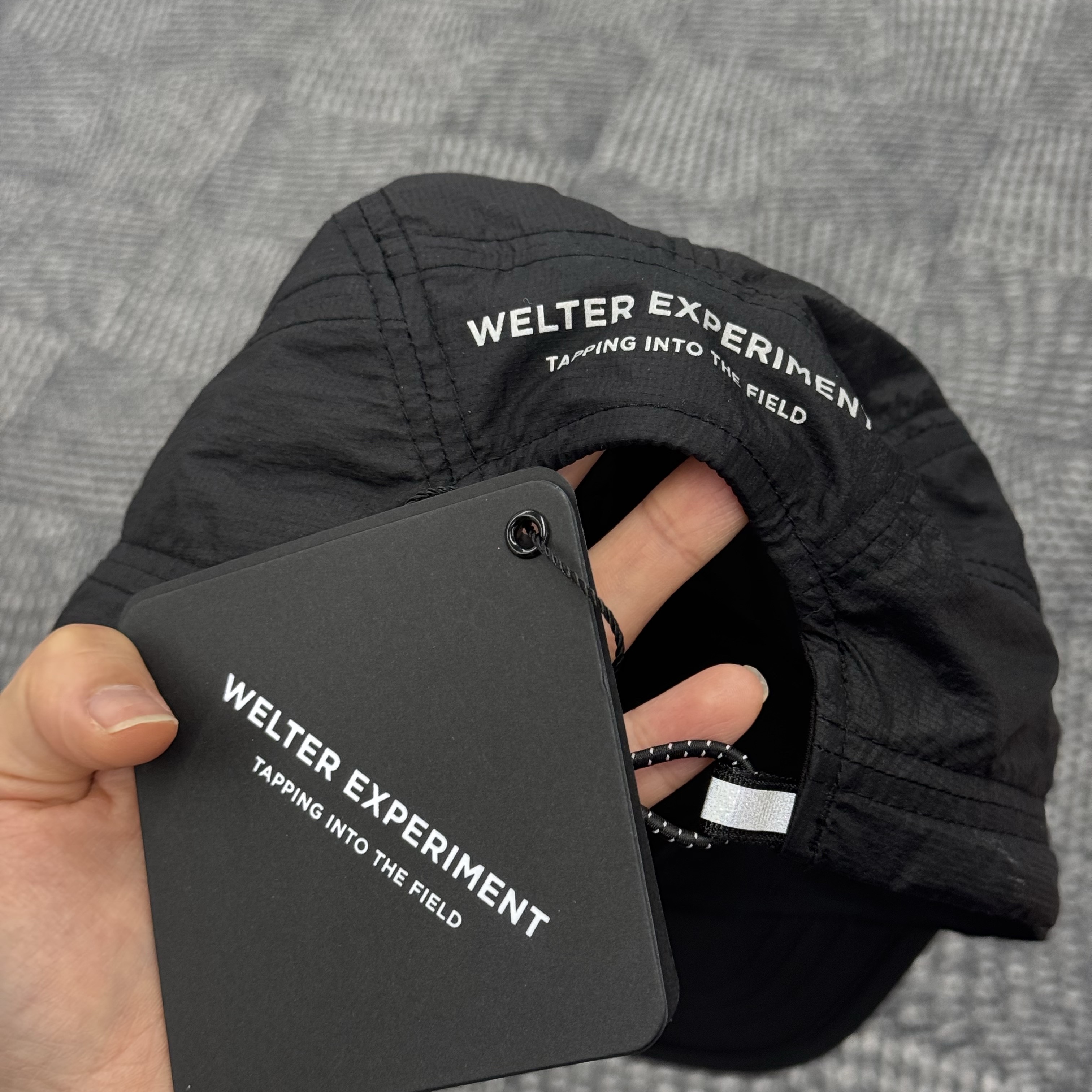 WELTER EXPERIMENT Breevo Lightweight Reflection Cap Black 착용 스타일 - 4