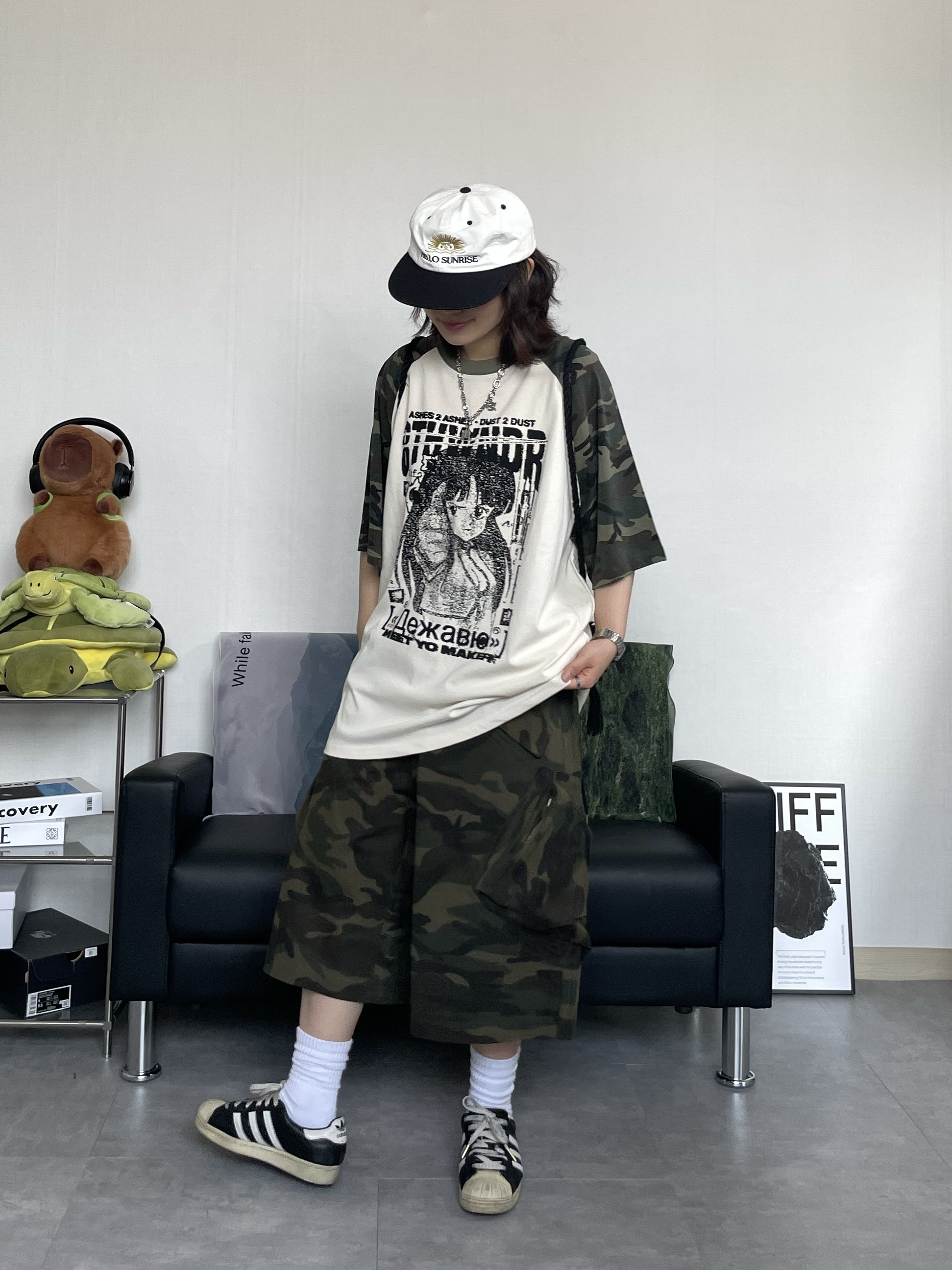 Hello Sunrise  Two Tone Washed OG Logo 6panel Cap Off White & Black, Adidas Superstar Premium Black White 착용 스타일 - 4