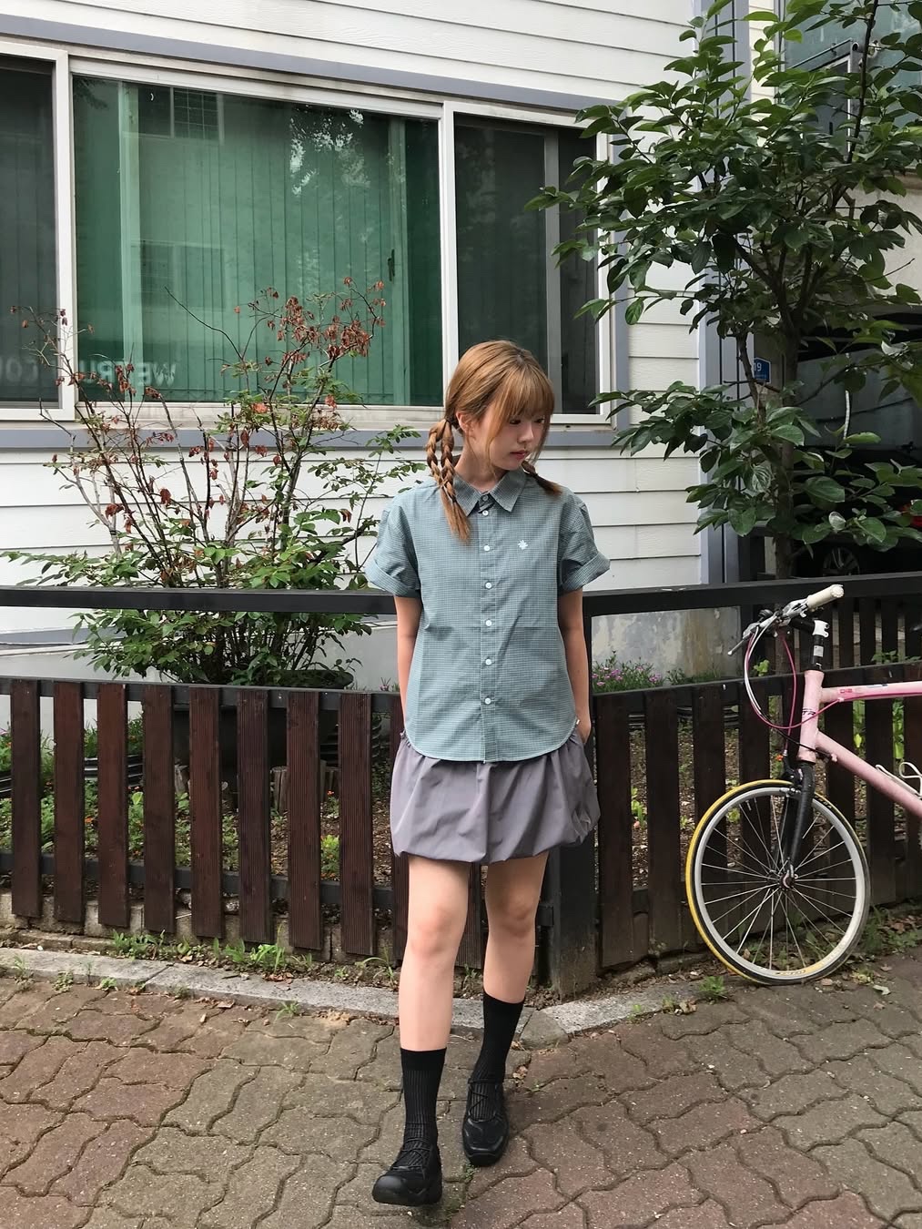 SLOW RECORD HOUSE Logo Check Short Sleeve Shirt Blue 착용 스타일 - 5