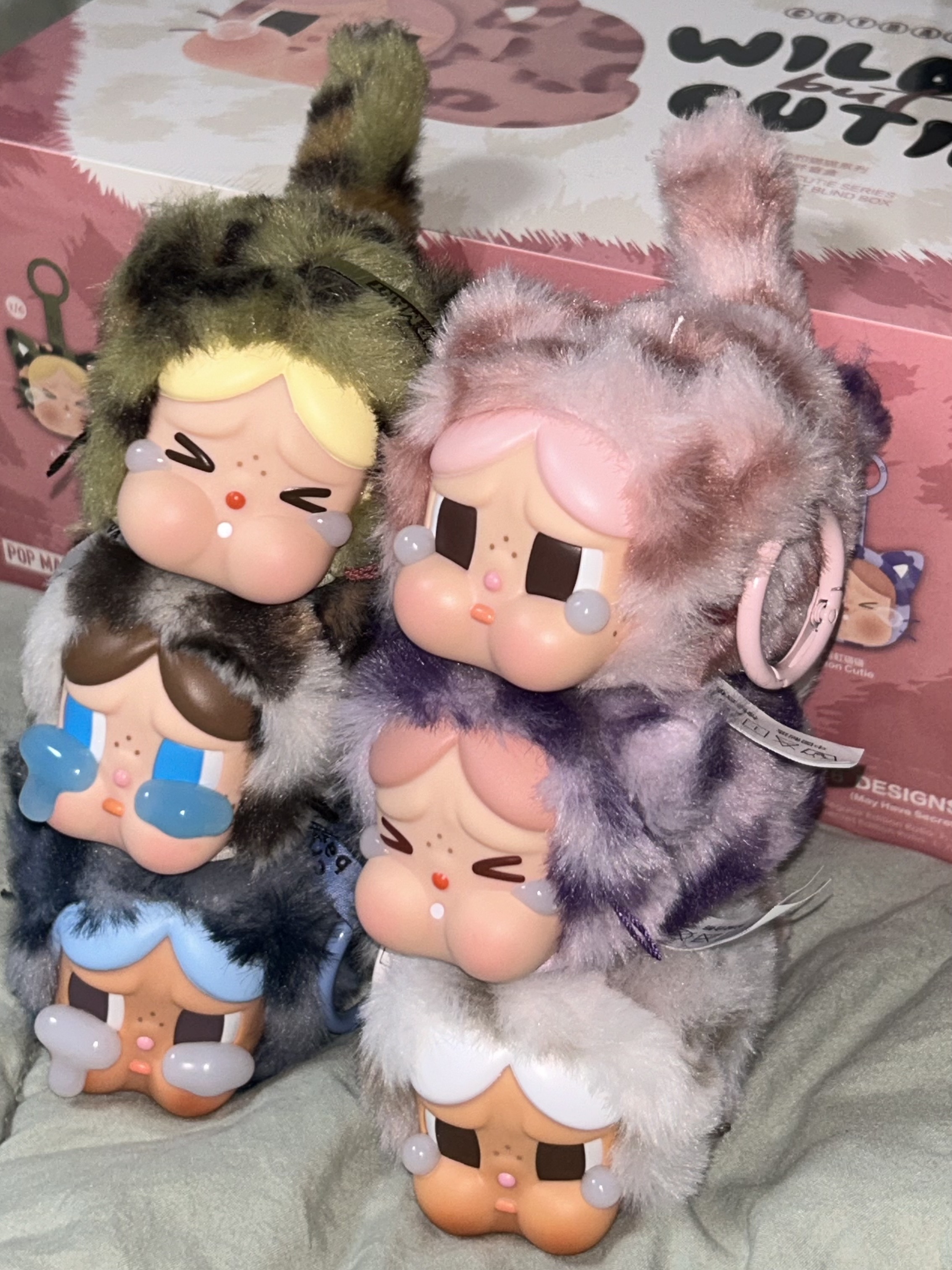 Pop Mart Crybaby Wild But Cutie Series Vinyl Plush Pendant (6 Blind Boxes), Pop Mart Crybaby Wild But Cutie Series Vinyl Plush Pendant Pink Cutie (Opened Case) 착용 스타일 - 1