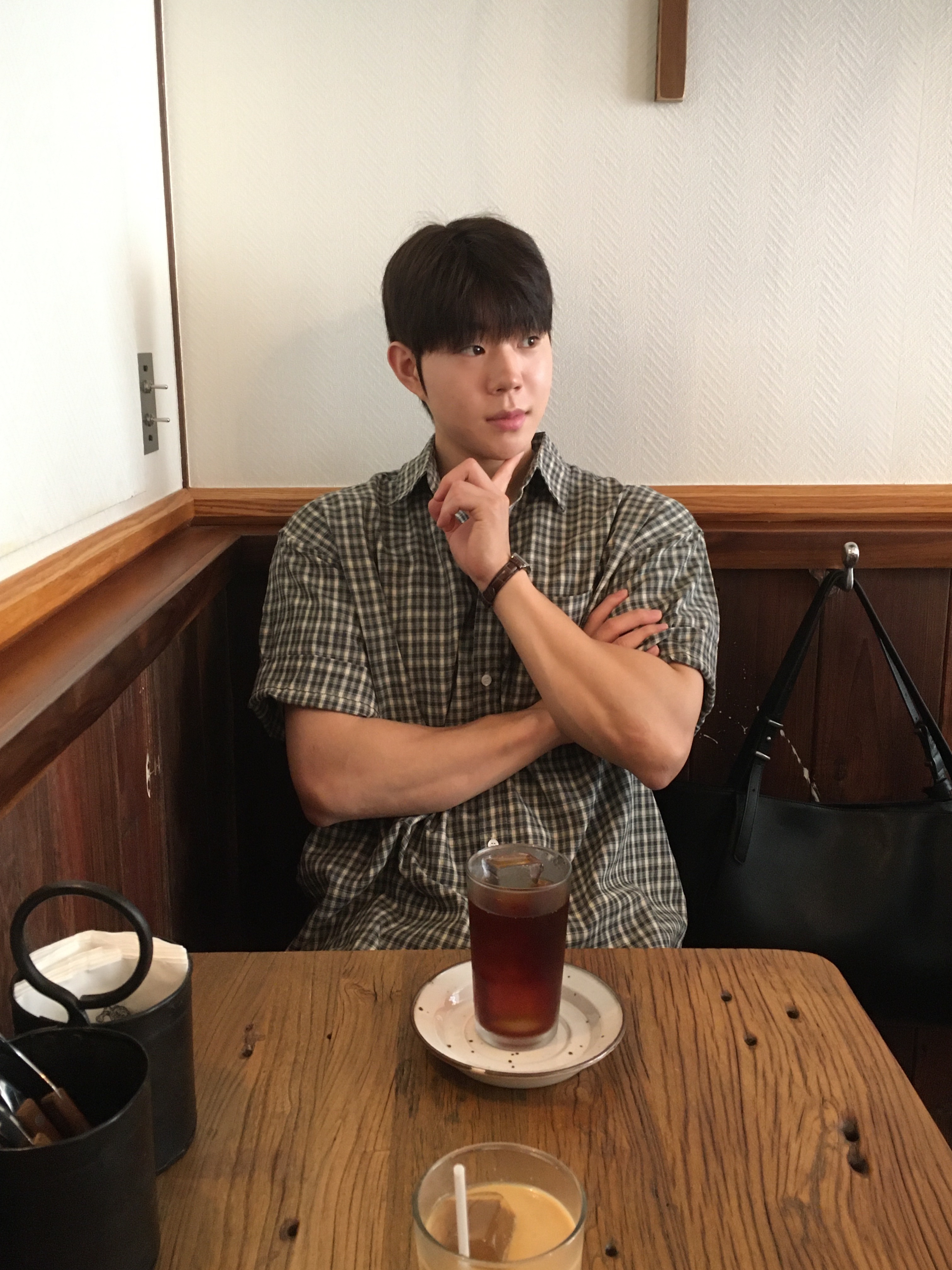 Casio LTP-V007L-9B, Dr. Martens 1461 Crazy Horse Dark Brown 착용 스타일 - 1