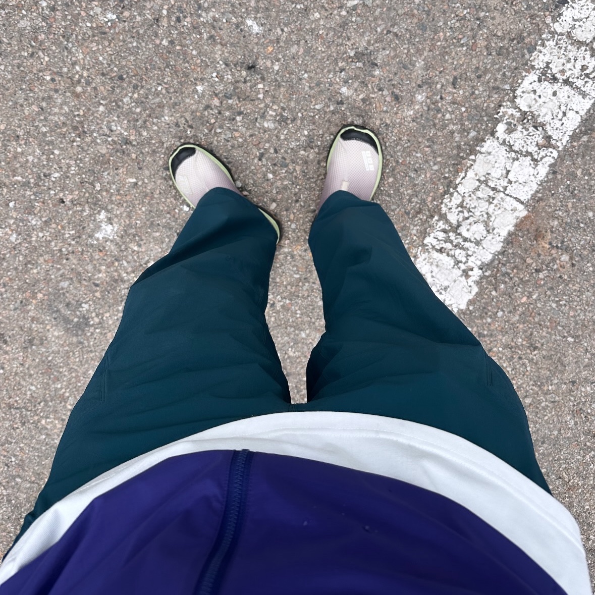 Maison Margiela Replica Slip-On Sneakers White, On Running Cloud X 3 Mist Rock 착용 스타일 - 4