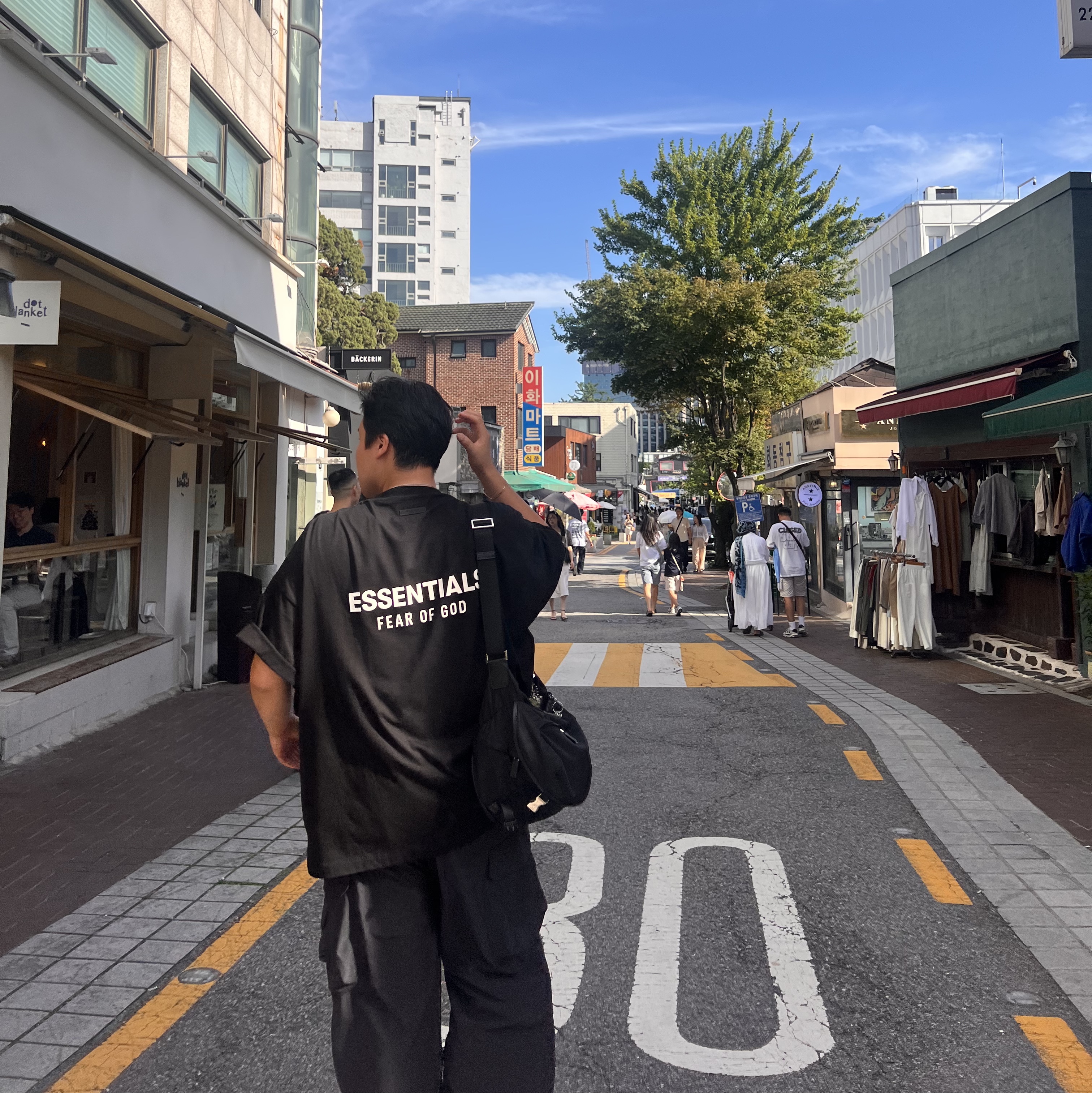 Essentials Jersey Crewneck T-Shirt Black - 24FW 착용 스타일