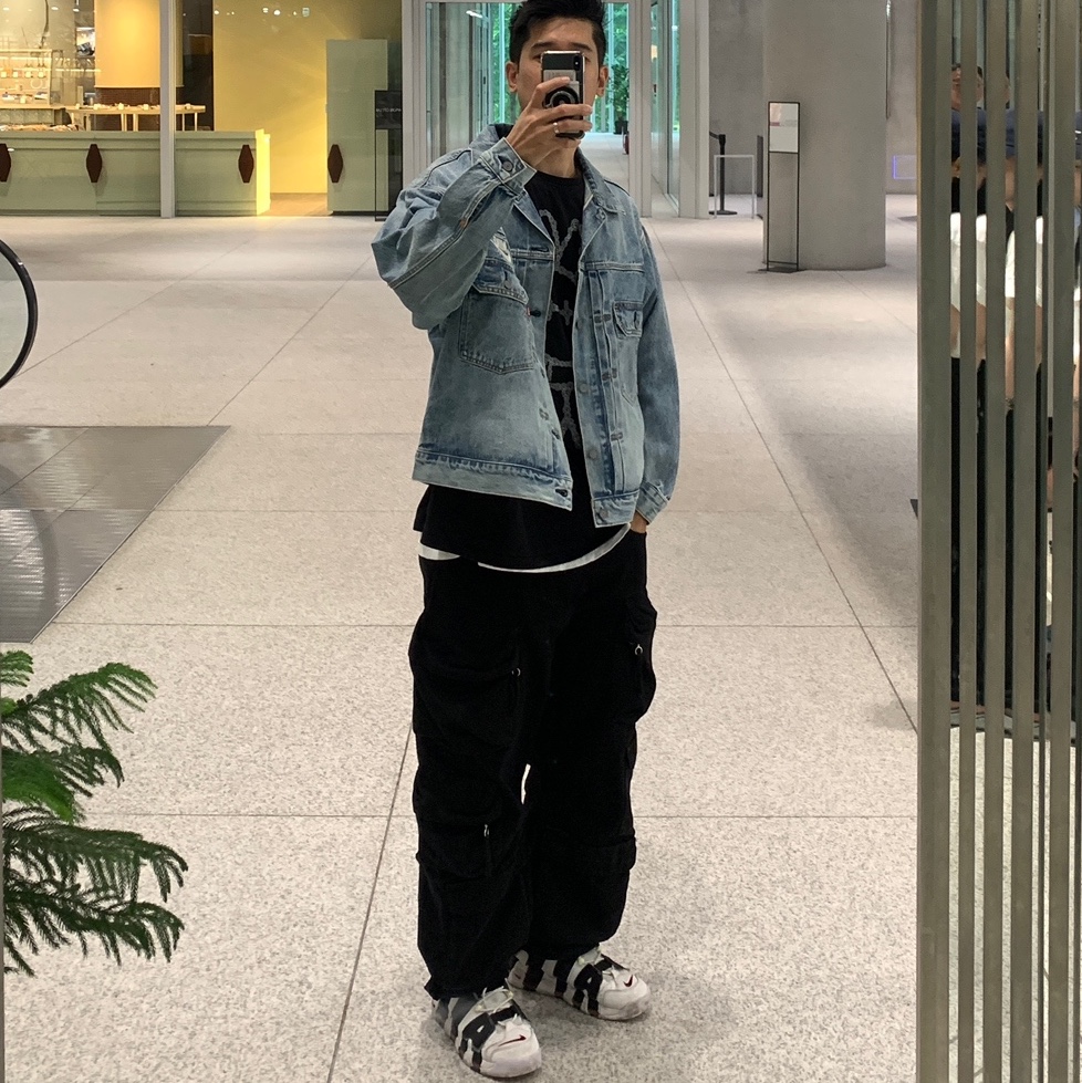 Levi's x Nike Trucker Jacket Light Blue 착용 스타일 - 1