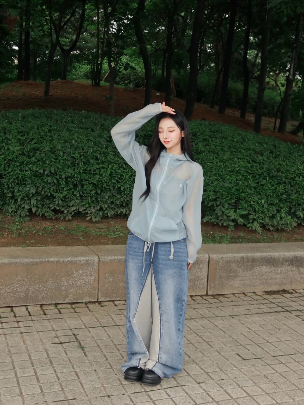 SLOW RECORD HOUSE Unisex Mesh Lightweight Jacket Skyblue 착용 스타일 - 4