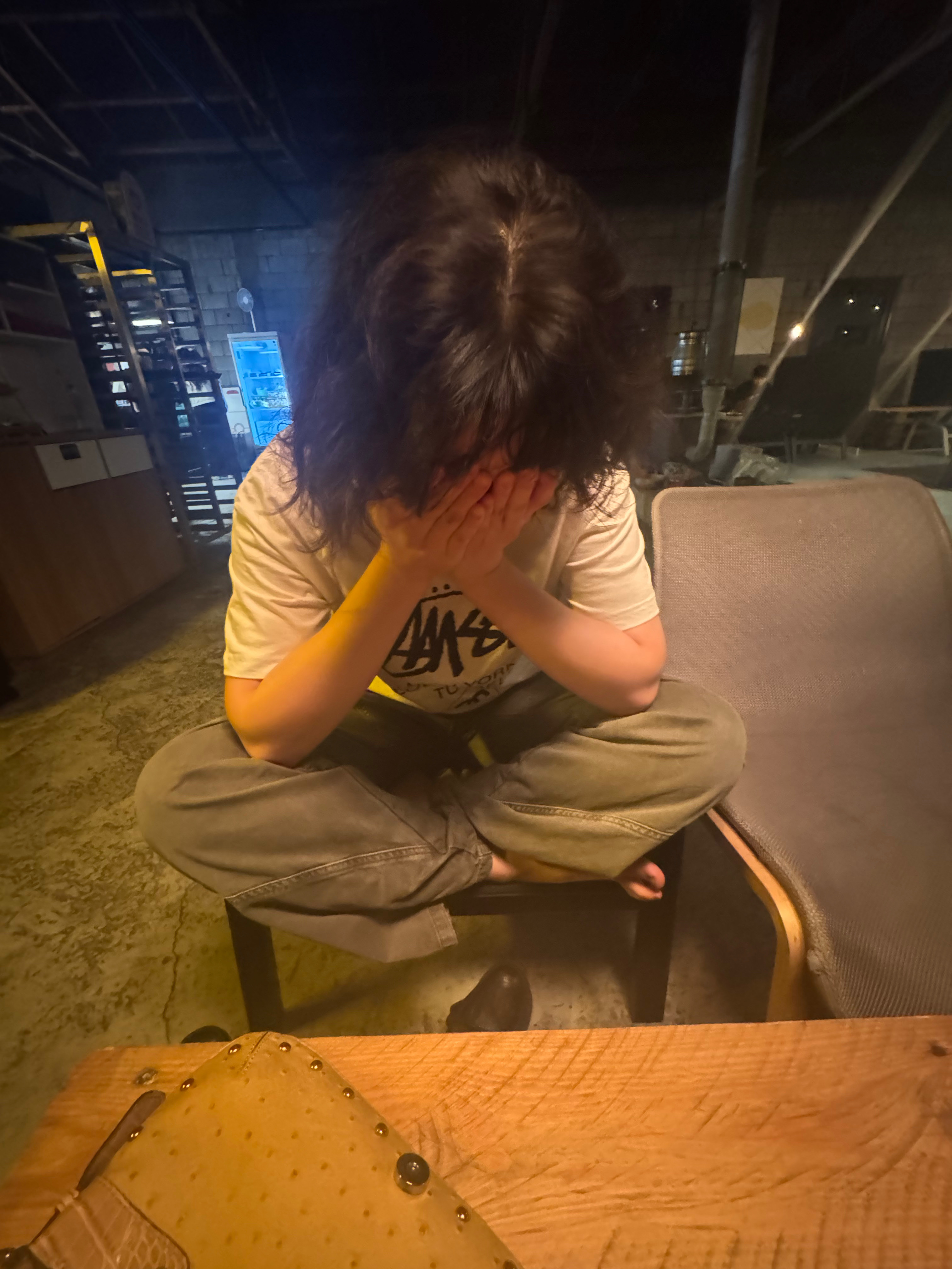 Stussy World Tour T-Shirt White 2024,2025, (W) Crocs Classic Platform Clog Black 착용 스타일