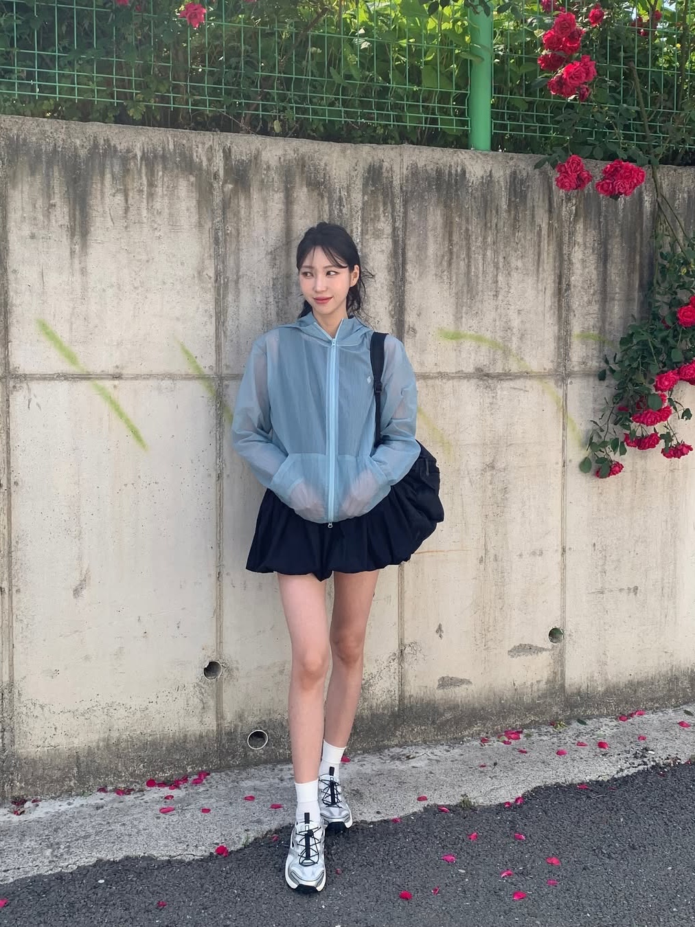 SLOW RECORD HOUSE Unisex Mesh Lightweight Jacket Skyblue 착용 스타일 - 5
