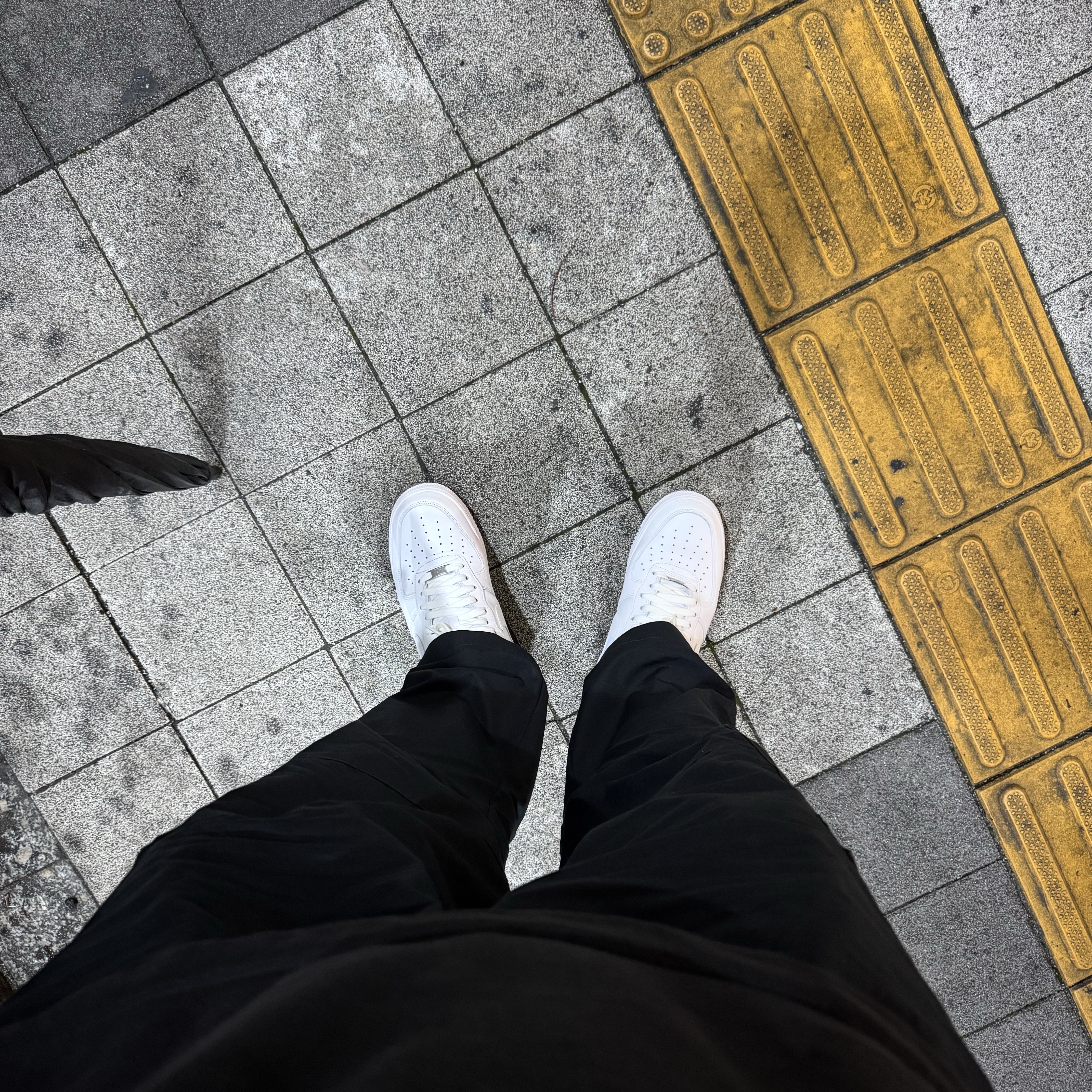Nike Air Force 1 '07 Low White 착용 스타일