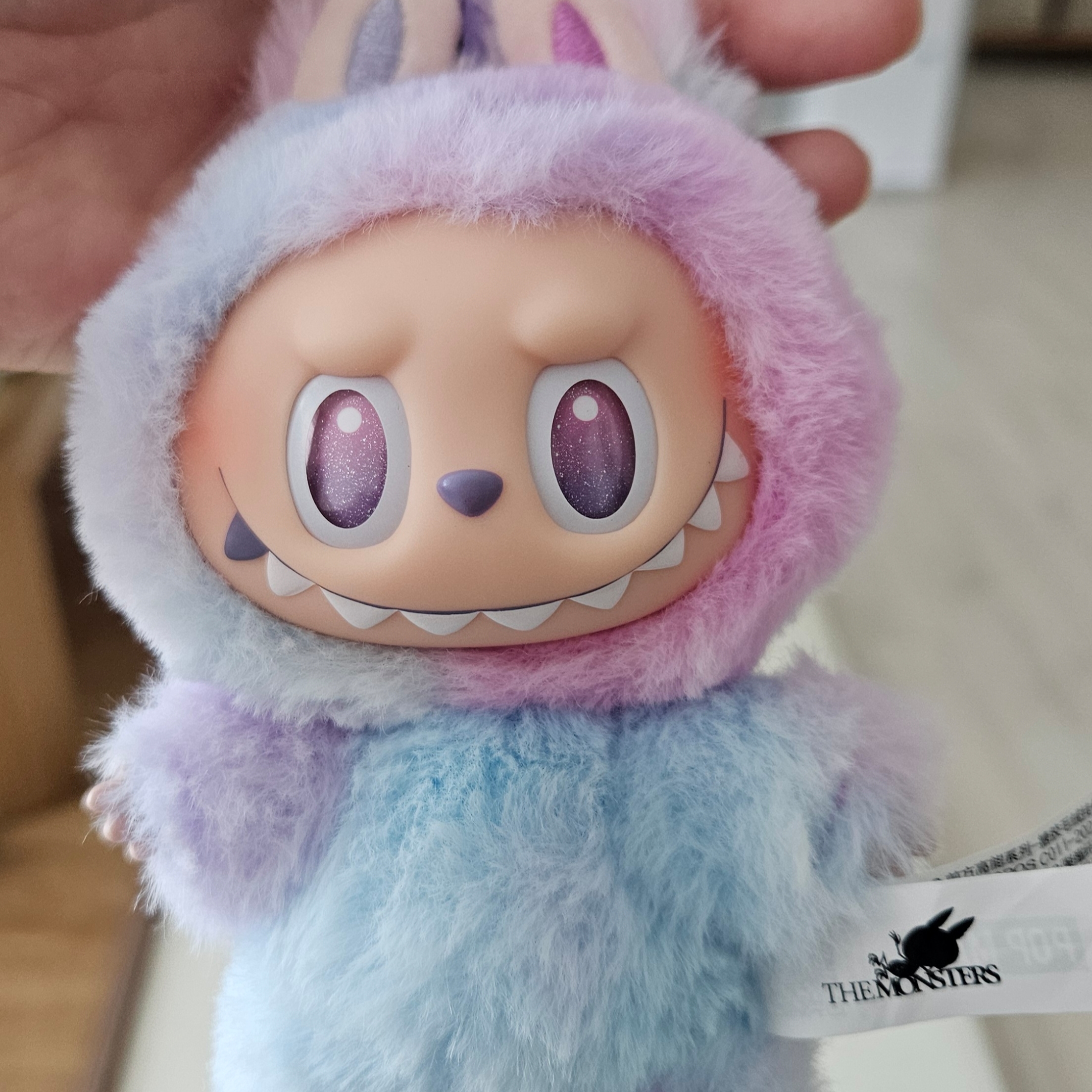Pop Mart Labubu The Monsters Highlight Series Luck Keyring (Opened Case) 착용 스타일