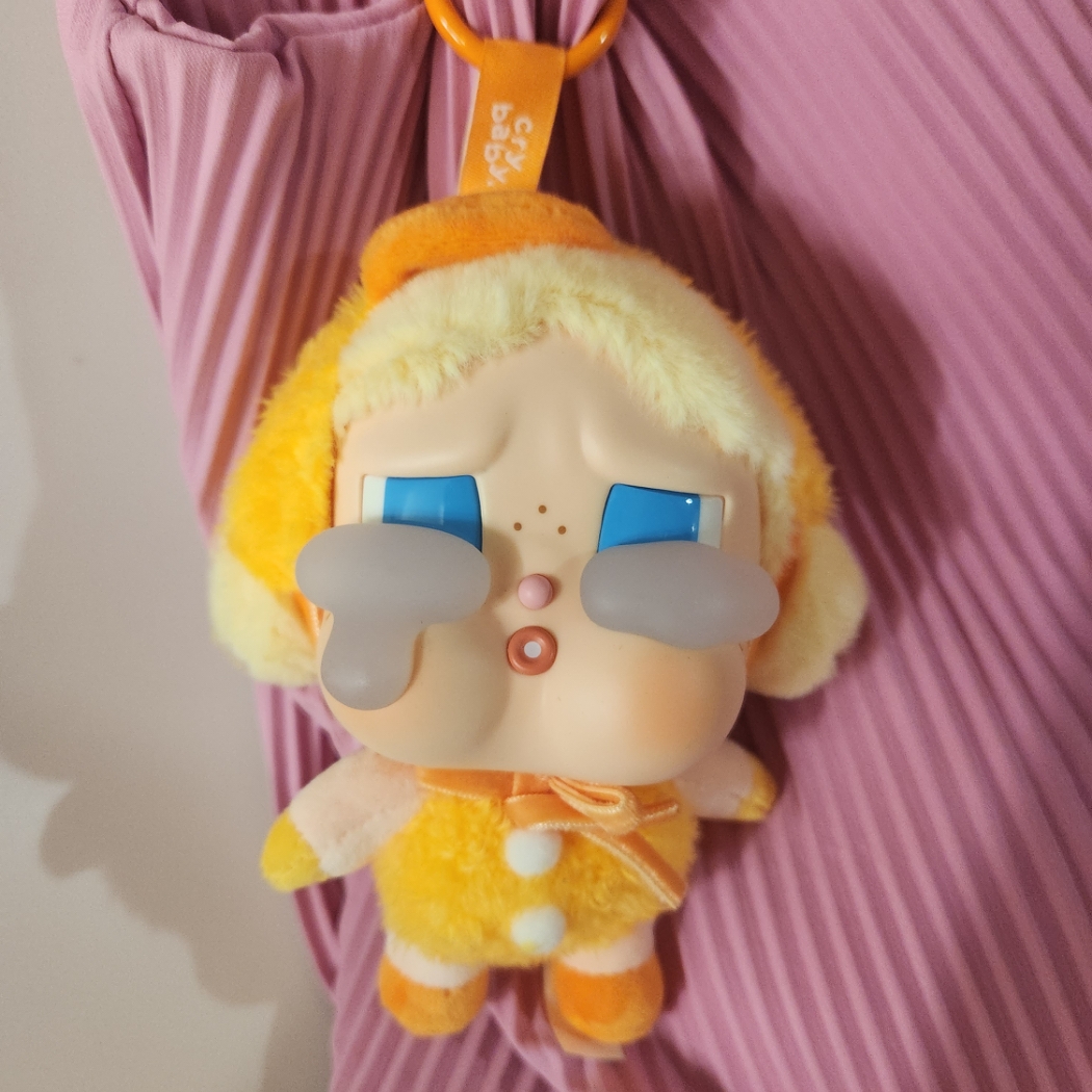 Pop Mart Crybaby Crying Again Series Plush Keyring Duck You (Opened Case) 착용 스타일 - 1