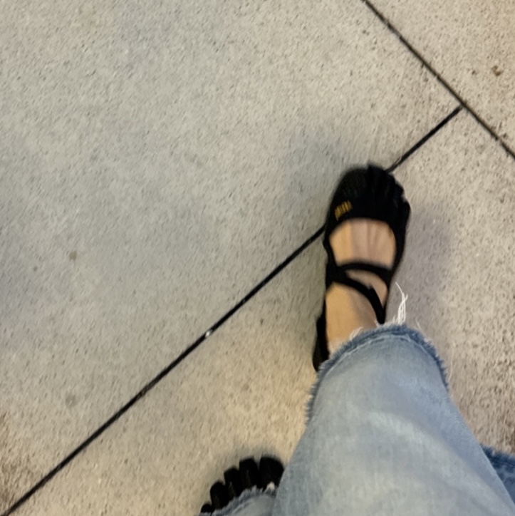 (W) Vibram Fivefingers V-Soul Black 착용 스타일 - 3