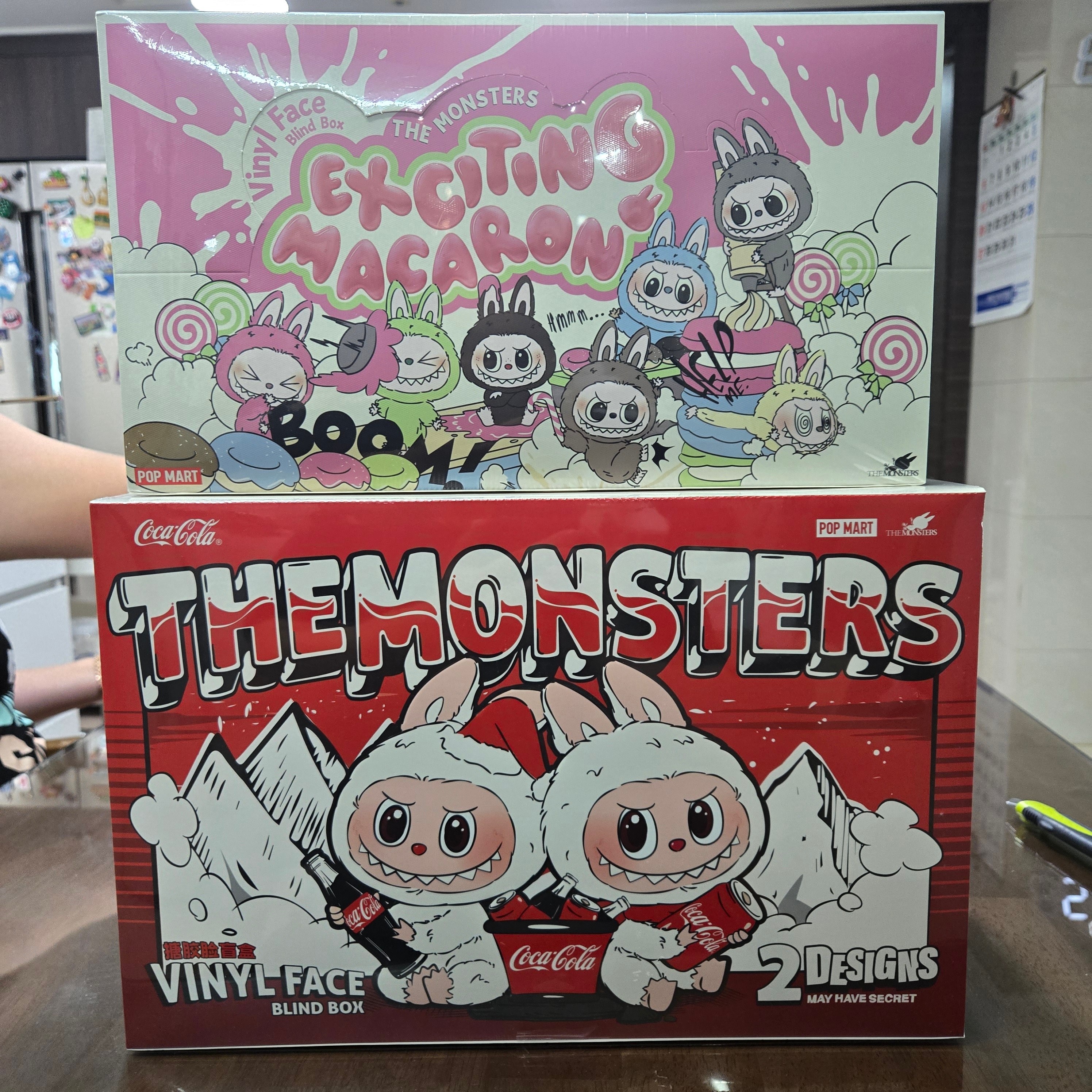 Pop Mart The Monsters Labubu Tasty Macarons Series Sealed Case (6 Blind Boxes) 착용 스타일 - 1