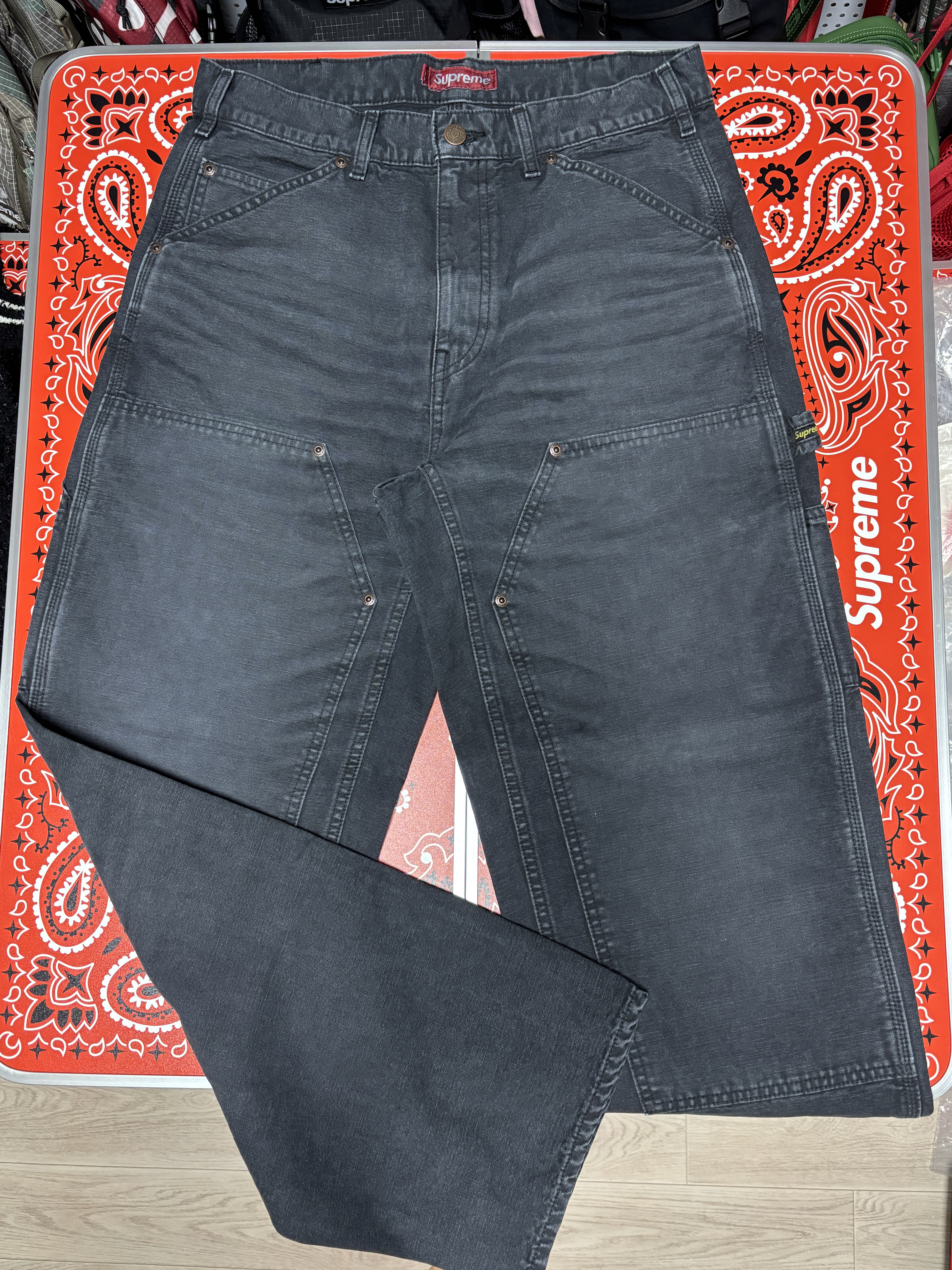 Supreme Worn Double Knee Painter Pants Black - 25SS 착용 스타일 - 1