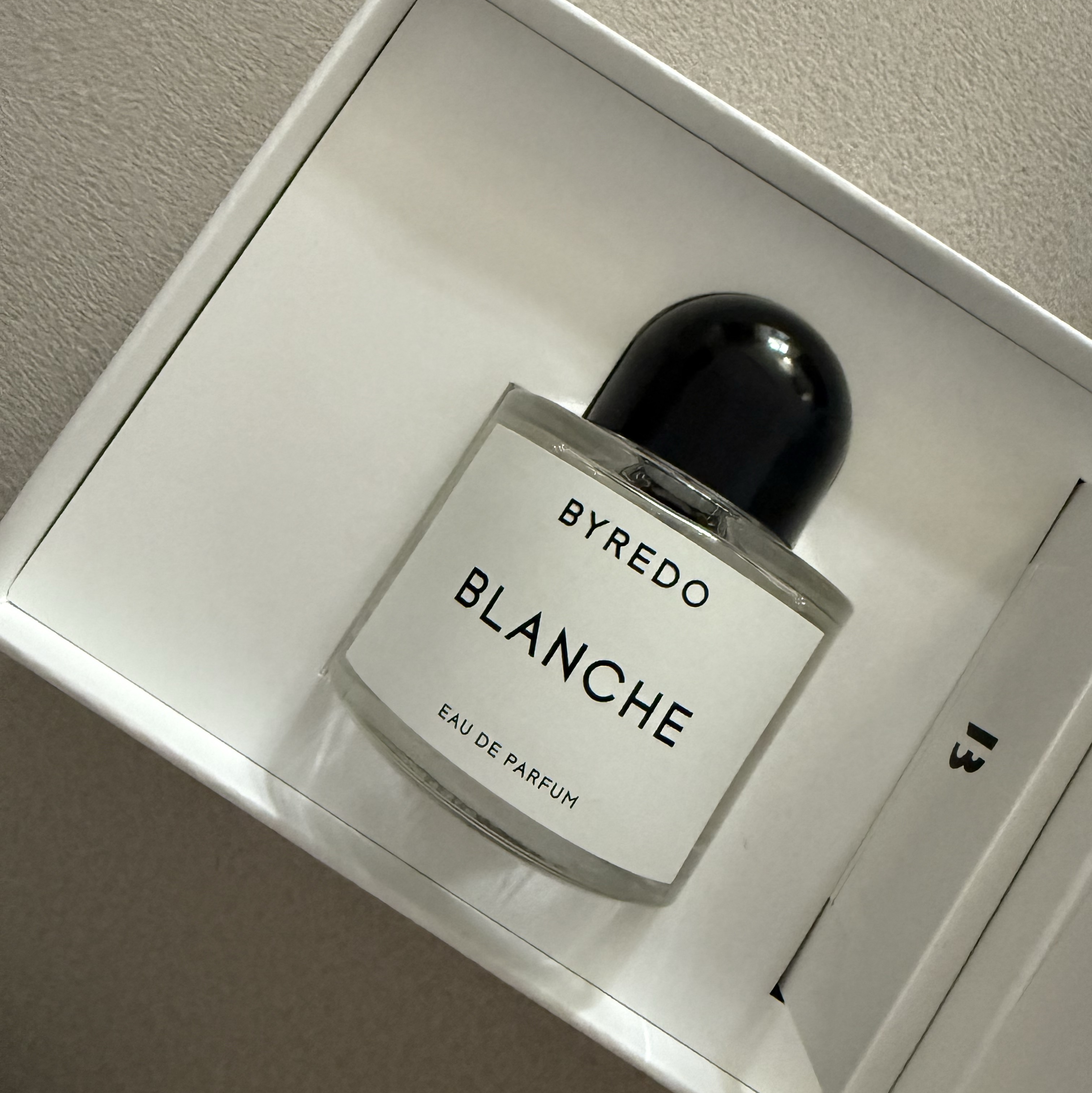 Byredo Blanche Eau De Parfum 50ml 착용 스타일