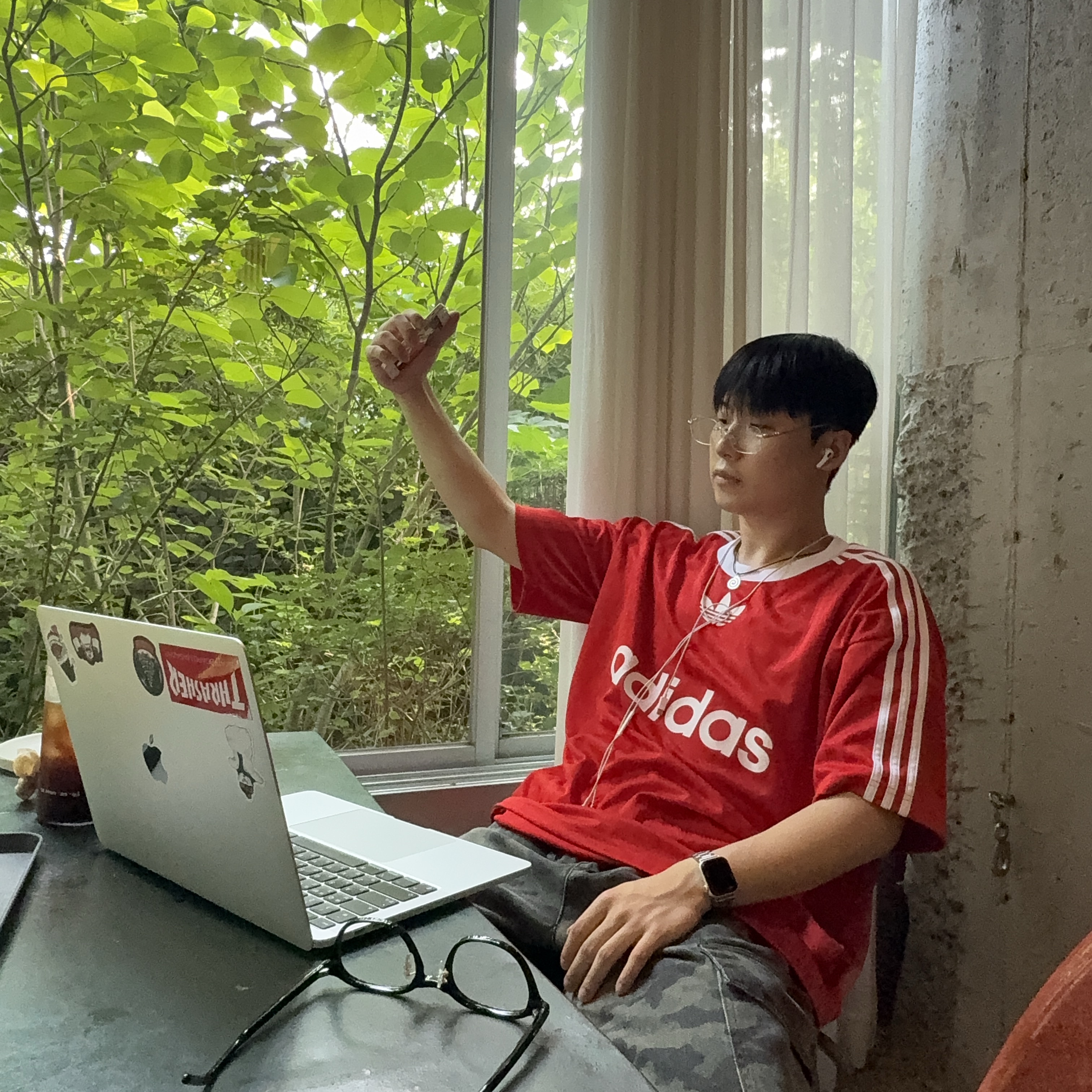 Adidas Adicolor T-Shirt Better Scarlet White - KR Sizing 착용 스타일 - 1