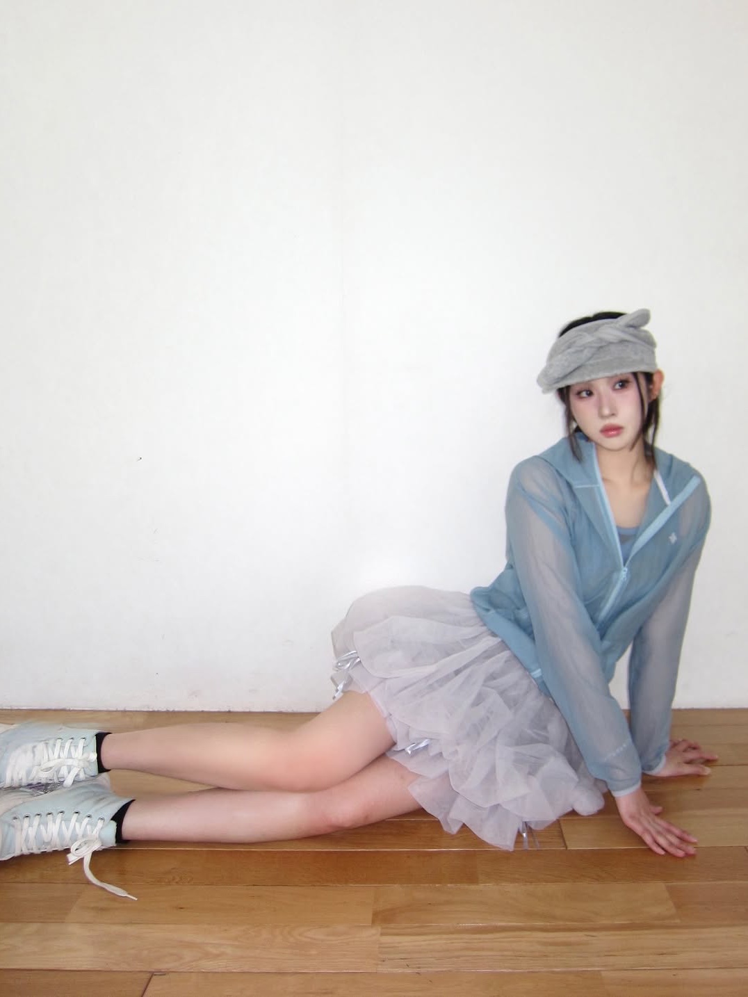 SLOW RECORD HOUSE Unisex Mesh Lightweight Jacket Skyblue 착용 스타일 - 10