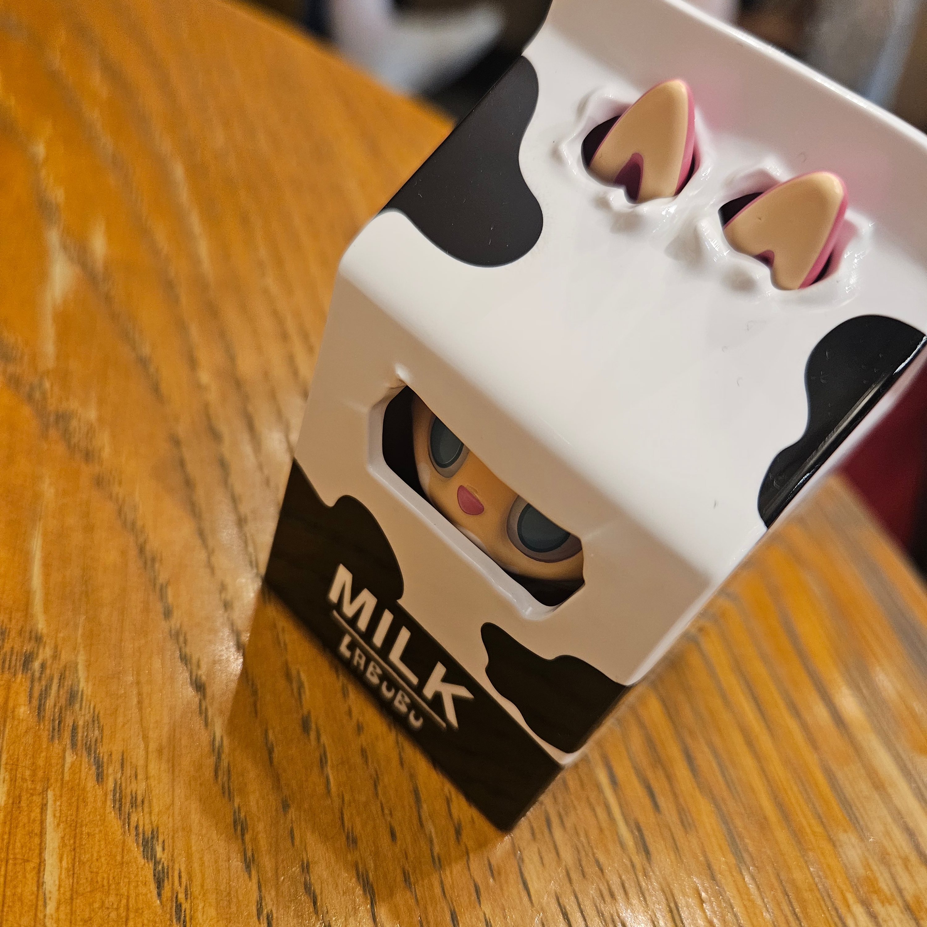 Pop Mart Labubu The Monsters Wacky Mart Series Figures Milk (Opened Case), Samsung Galaxy Watch6 40mm Bluetooth Gold (Korean Ver.) 착용 스타일 - 6