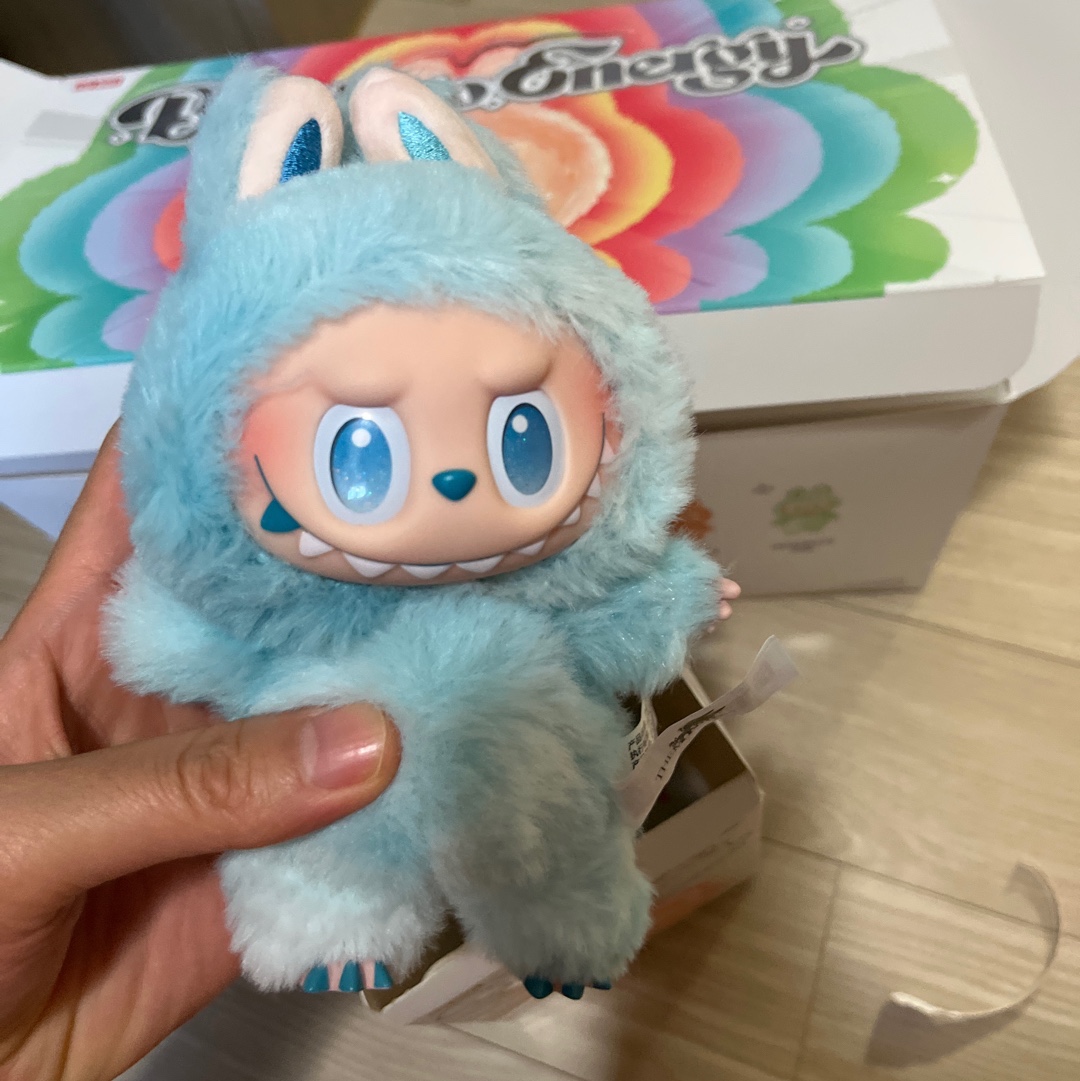 Pop Mart Labubu The Monsters Highlight Series Sealed Case (6 Blind Boxes) 착용 스타일 - 3