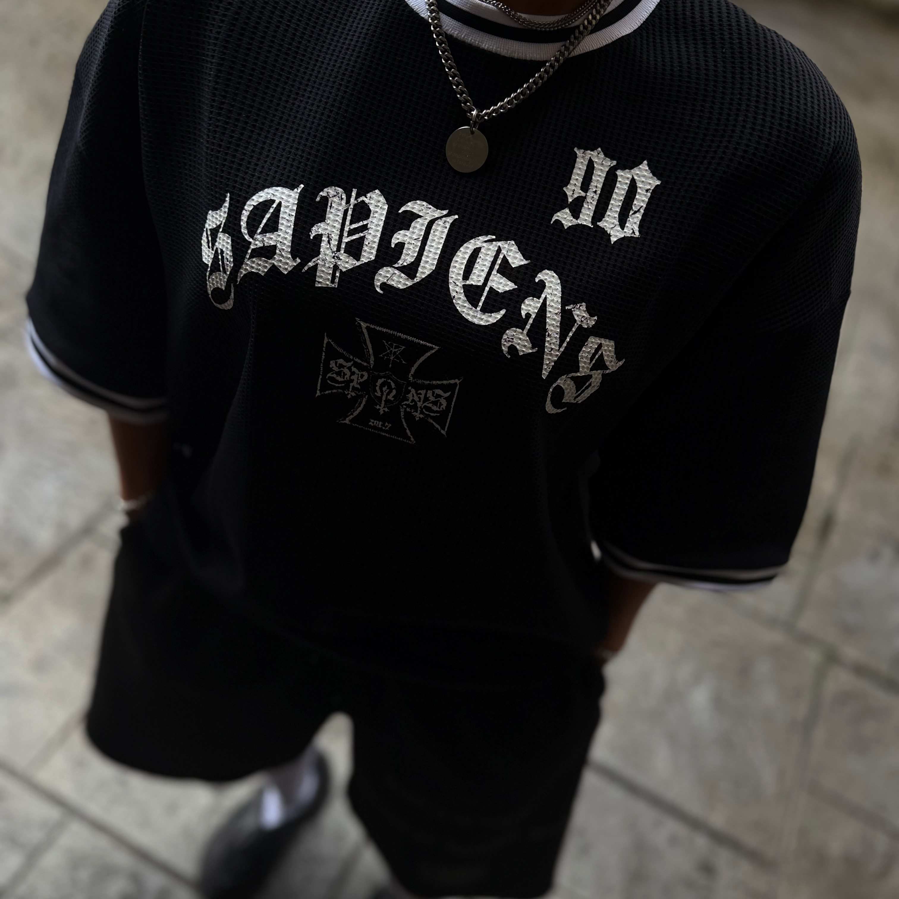 Sapiens Ninety Ringer Over Fit Short Sleeves Black 착용 스타일 - 3