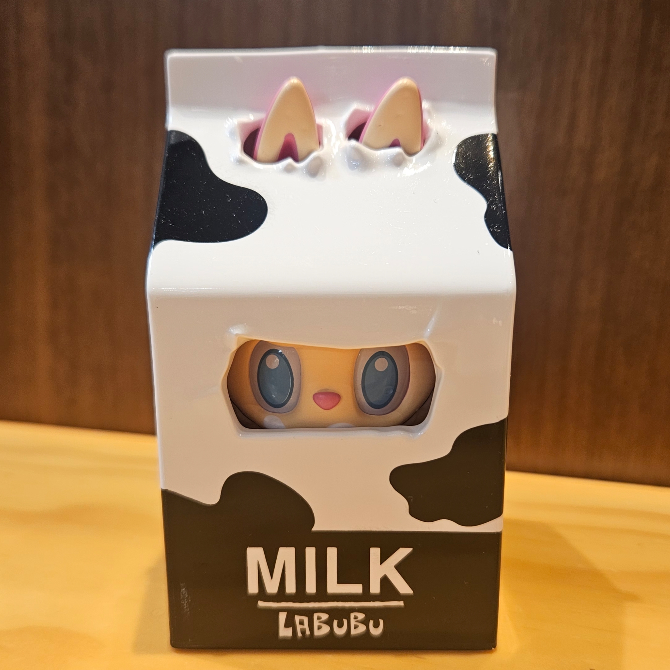Pop Mart Labubu The Monsters Wacky Mart Series Figures Milk (Opened Case), Samsung Galaxy Watch6 40mm Bluetooth Gold (Korean Ver.) 착용 스타일 - 1