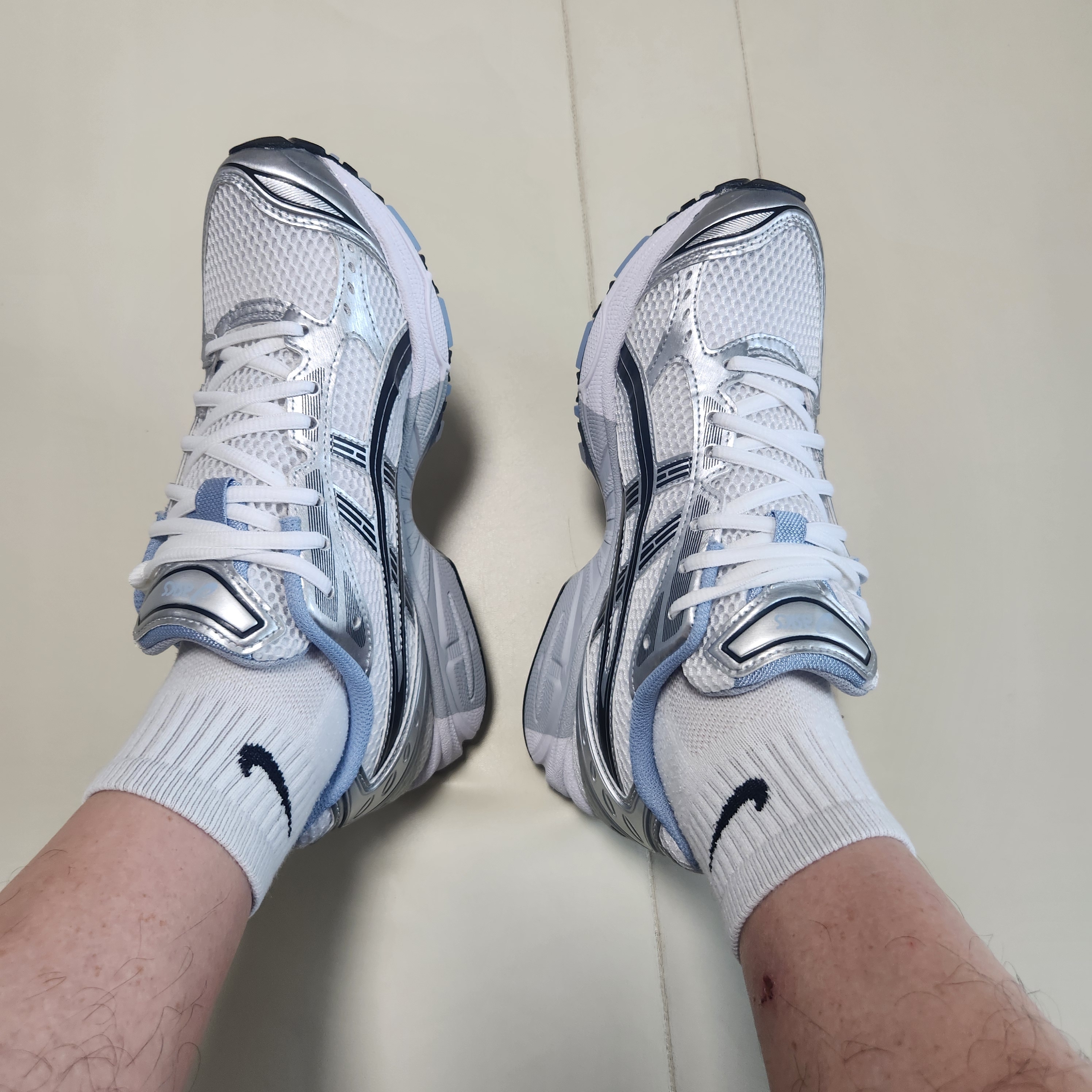 Asics x JJJJound Gel-Kayano 14 White Navy 착용 스타일