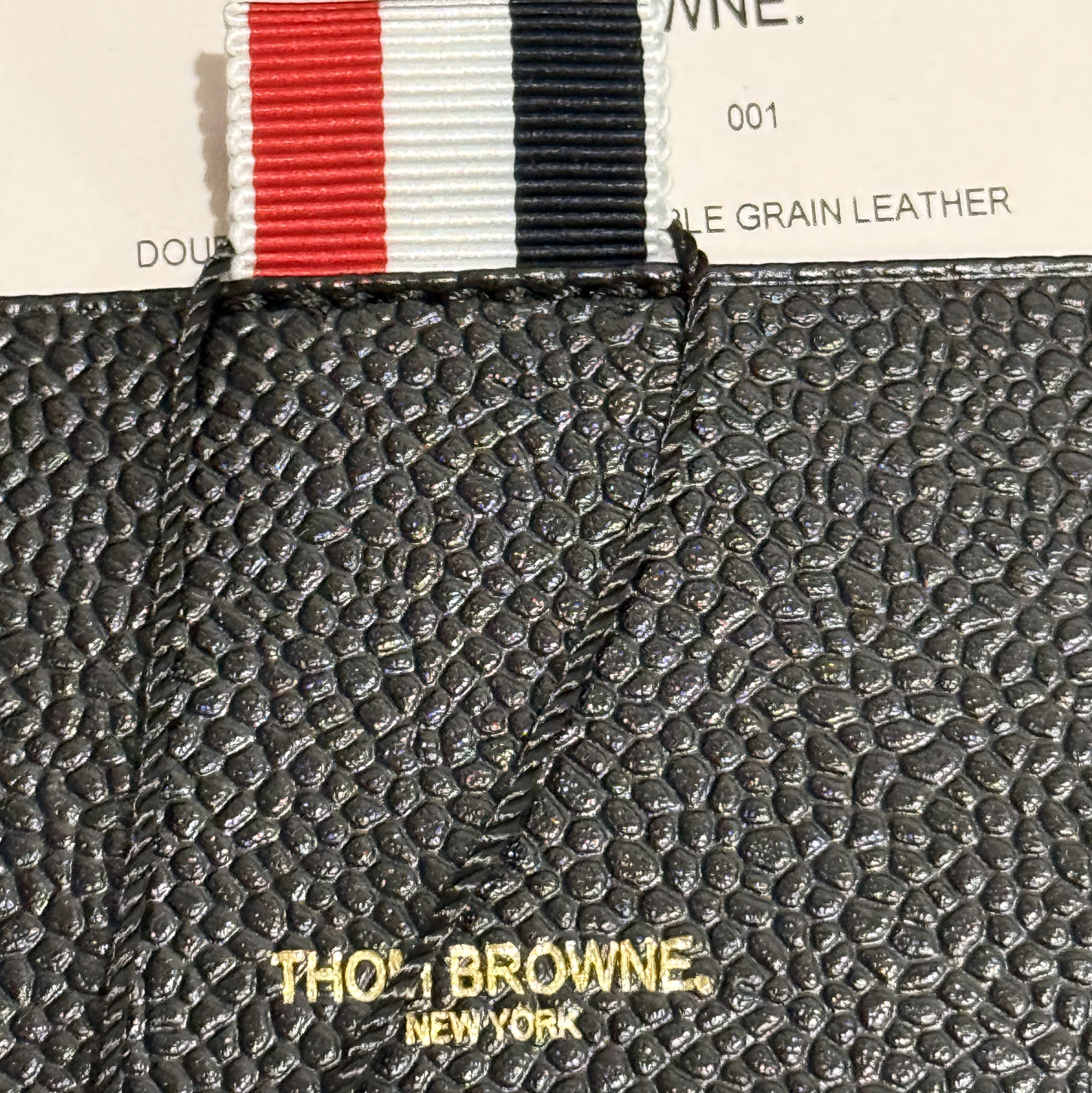 Thom Browne Pebble Grained Leather Double Card Holder Black 착용 스타일