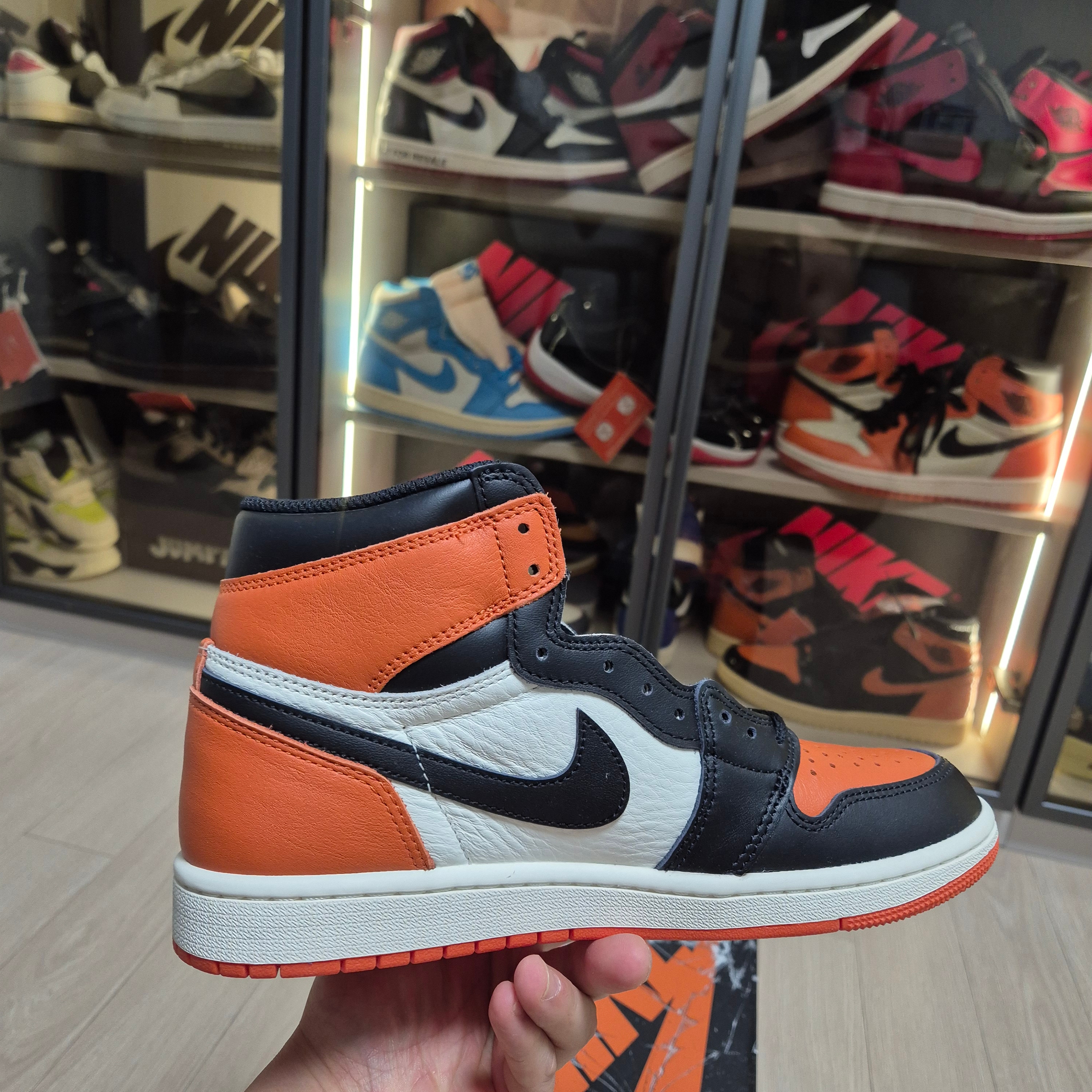 Jordan 1 Retro High OG Shattered Backboard, Jordan 1 Retro High OG Reverse Shattered Backboard 착용 스타일 - 2