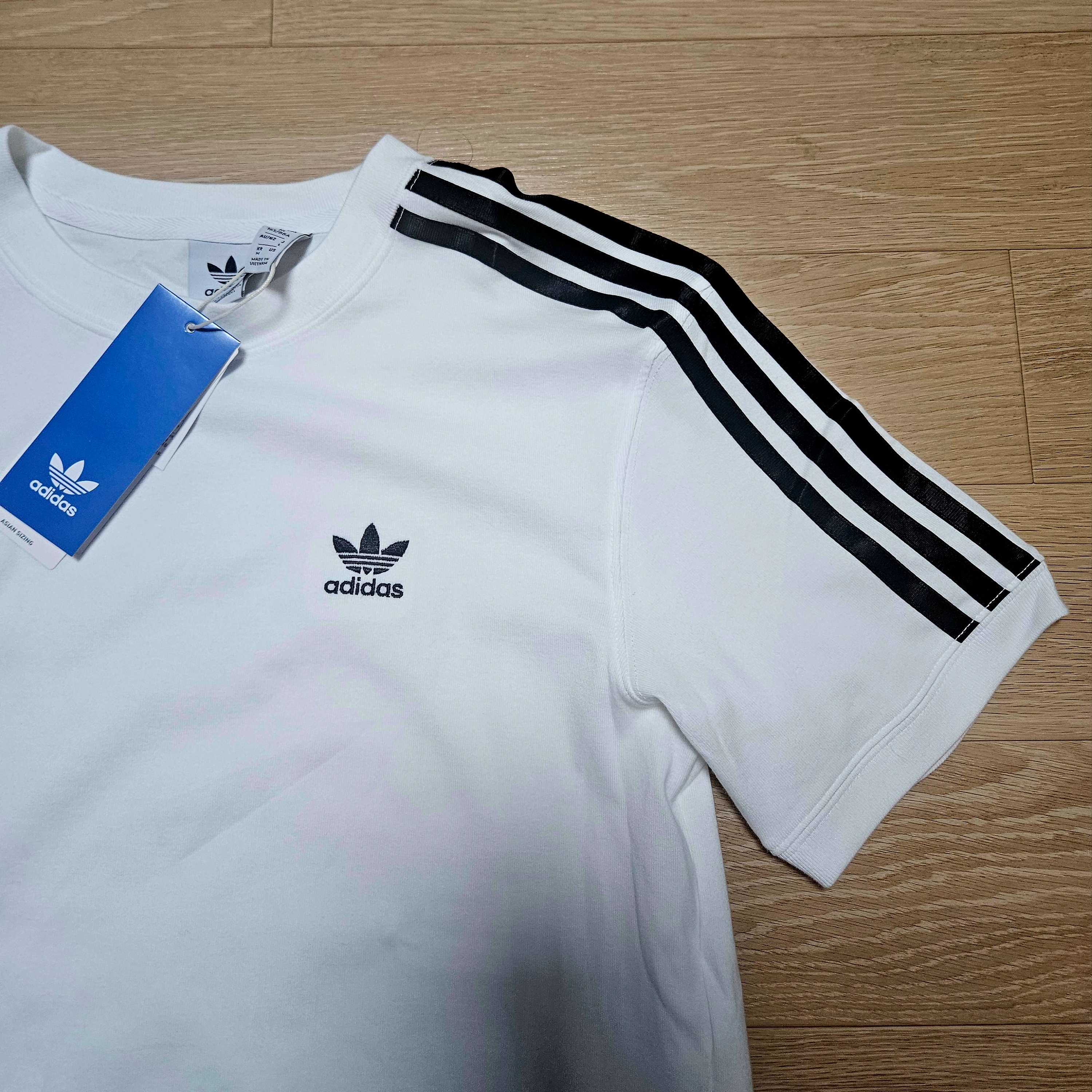 (W) Adidas 3S T-Shirt White - KR Sizing 착용 스타일 - 1
