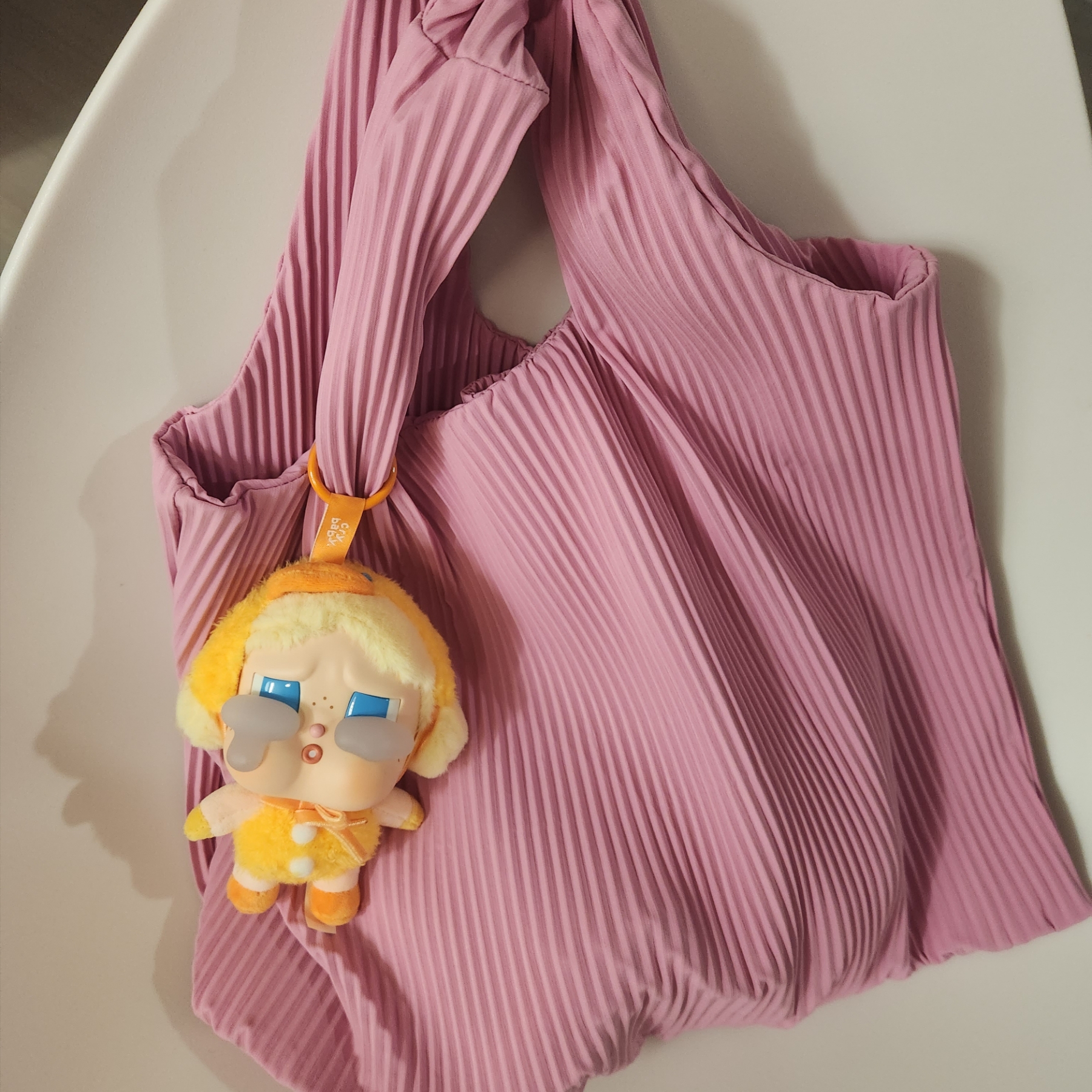 Pop Mart Crybaby Crying Again Series Plush Keyring Duck You (Opened Case) 착용 스타일 - 2