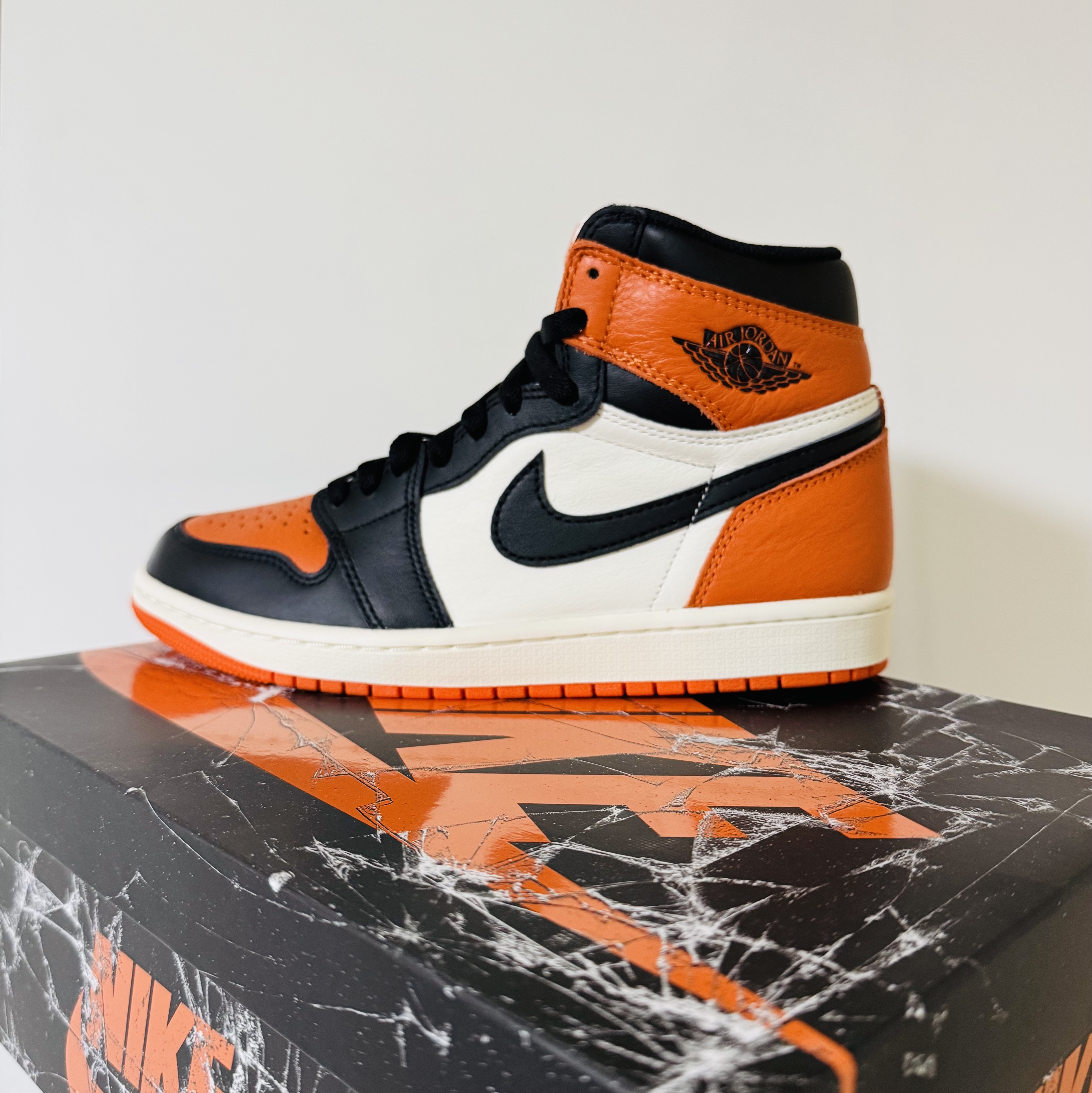 Jordan 1 Retro High OG Shattered Backboard 착용 스타일 - 1