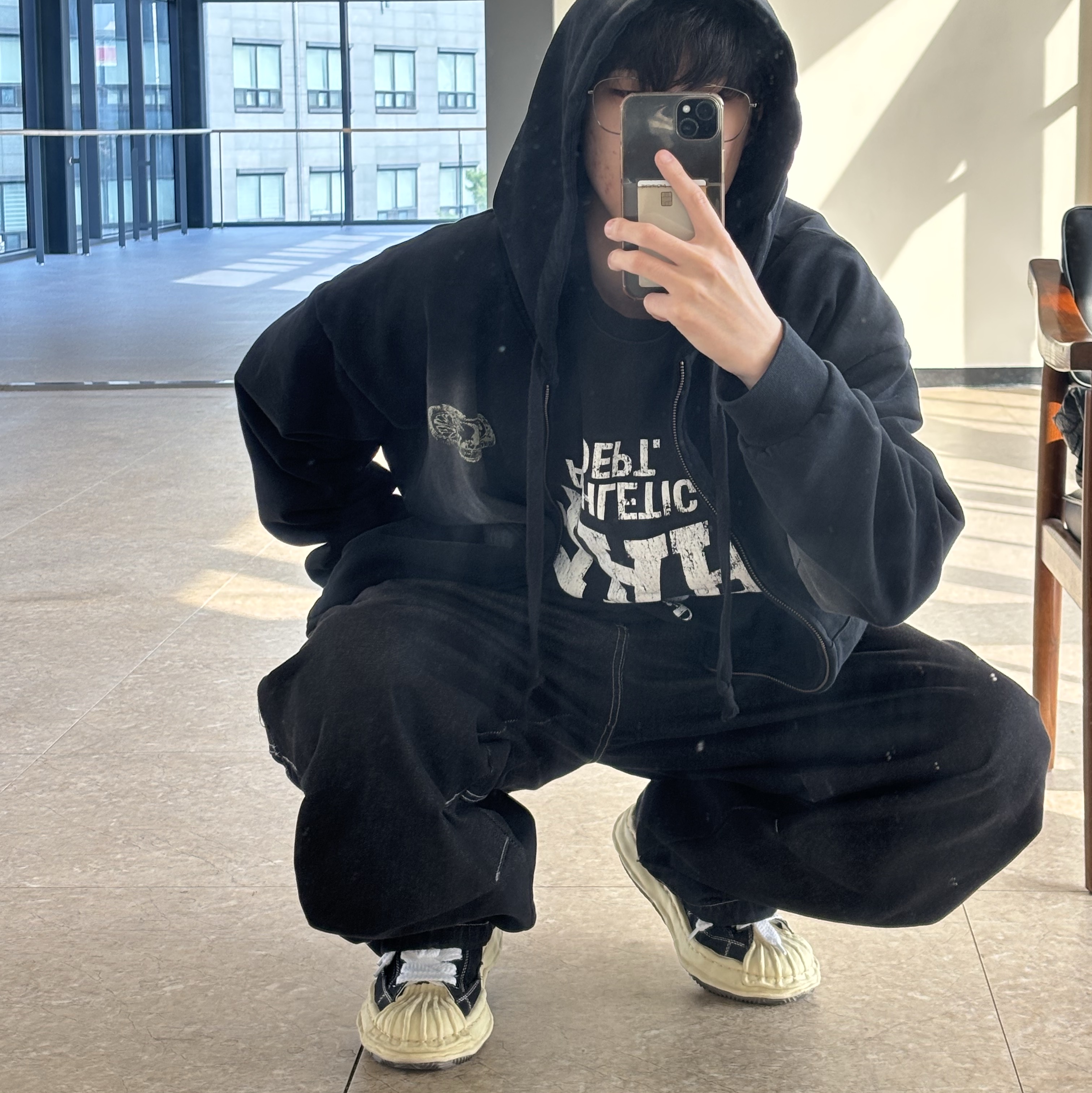 Maison Mihara Yasuhiro Blakey VL OG Sole Canvas Low-top Sneakers Black, Farfromwhat Far Universe T-Shirt Black 착용 스타일