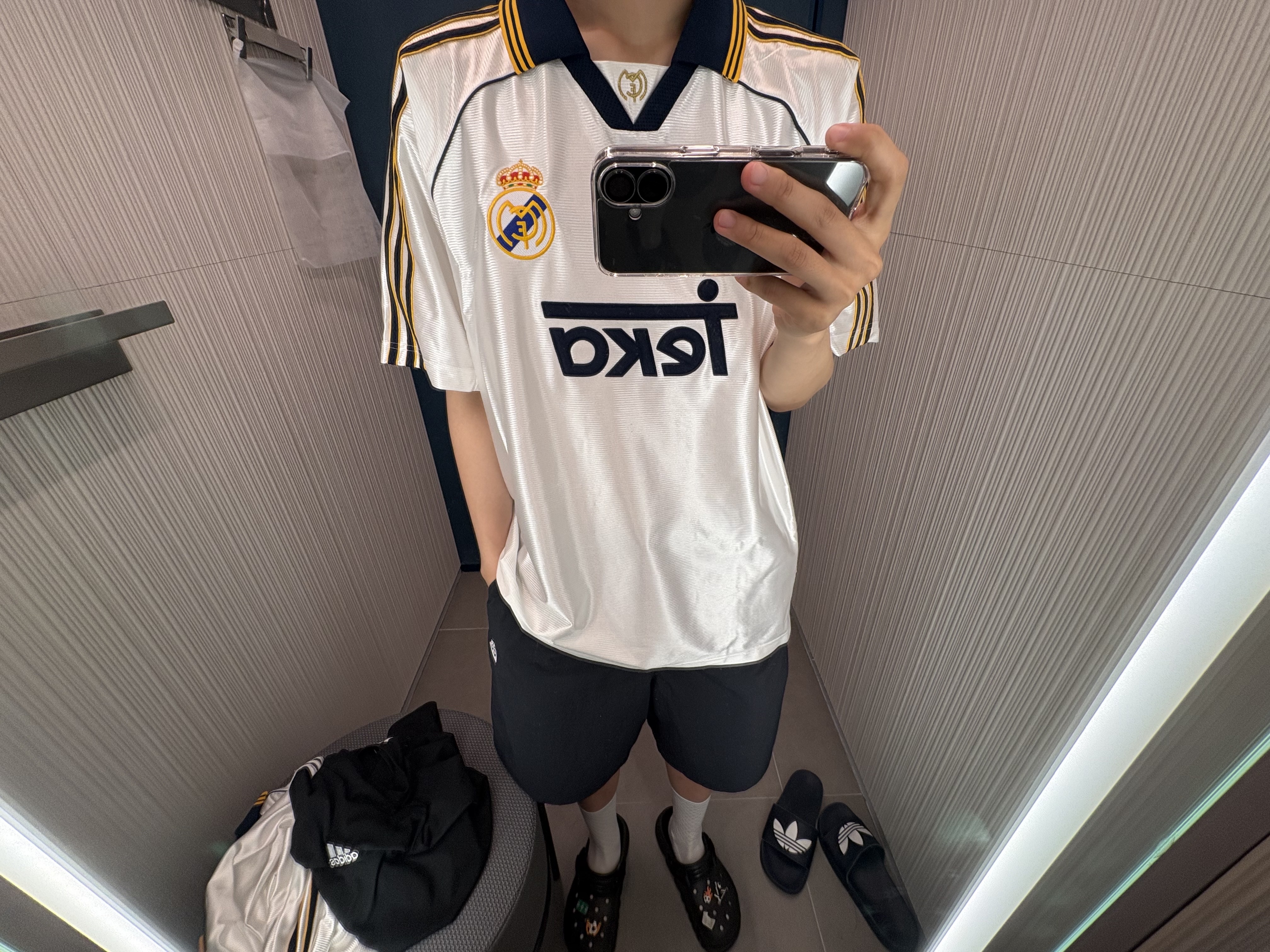Nike ACG Orb Weaver UV Repel Oversized Shorts Black Anthracite - Asia, Adidas Real Madrid 99/00 Home Jersey White - KR Sizing (Non Marking Ver.) 착용 스타일