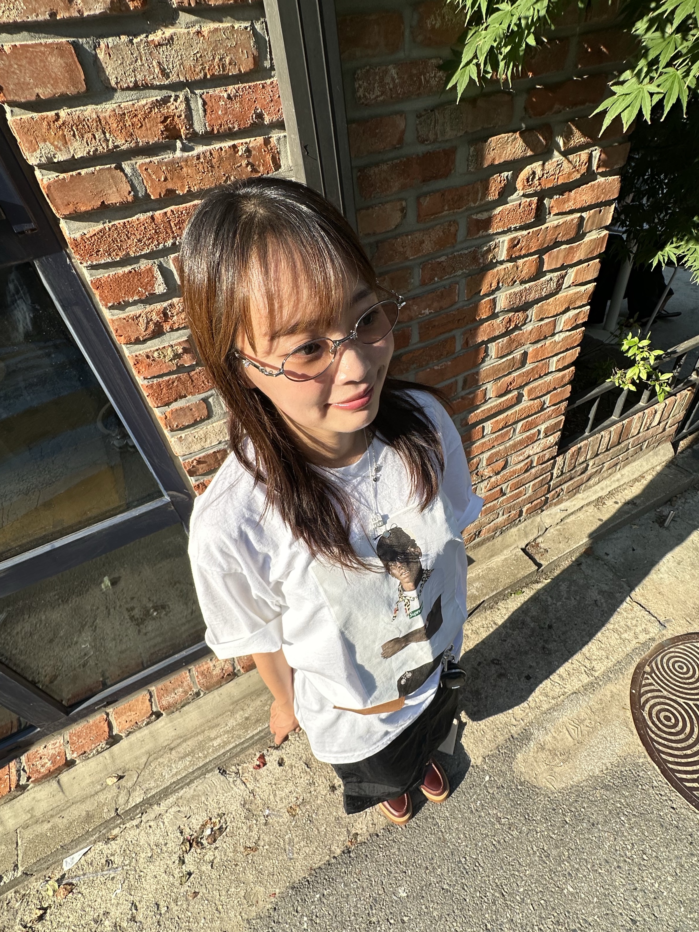Supreme Tyler The Creator T-Shirt White - 24FW, Gentle Monster Pico 02(BR) Silver Orange 착용 스타일 - 3