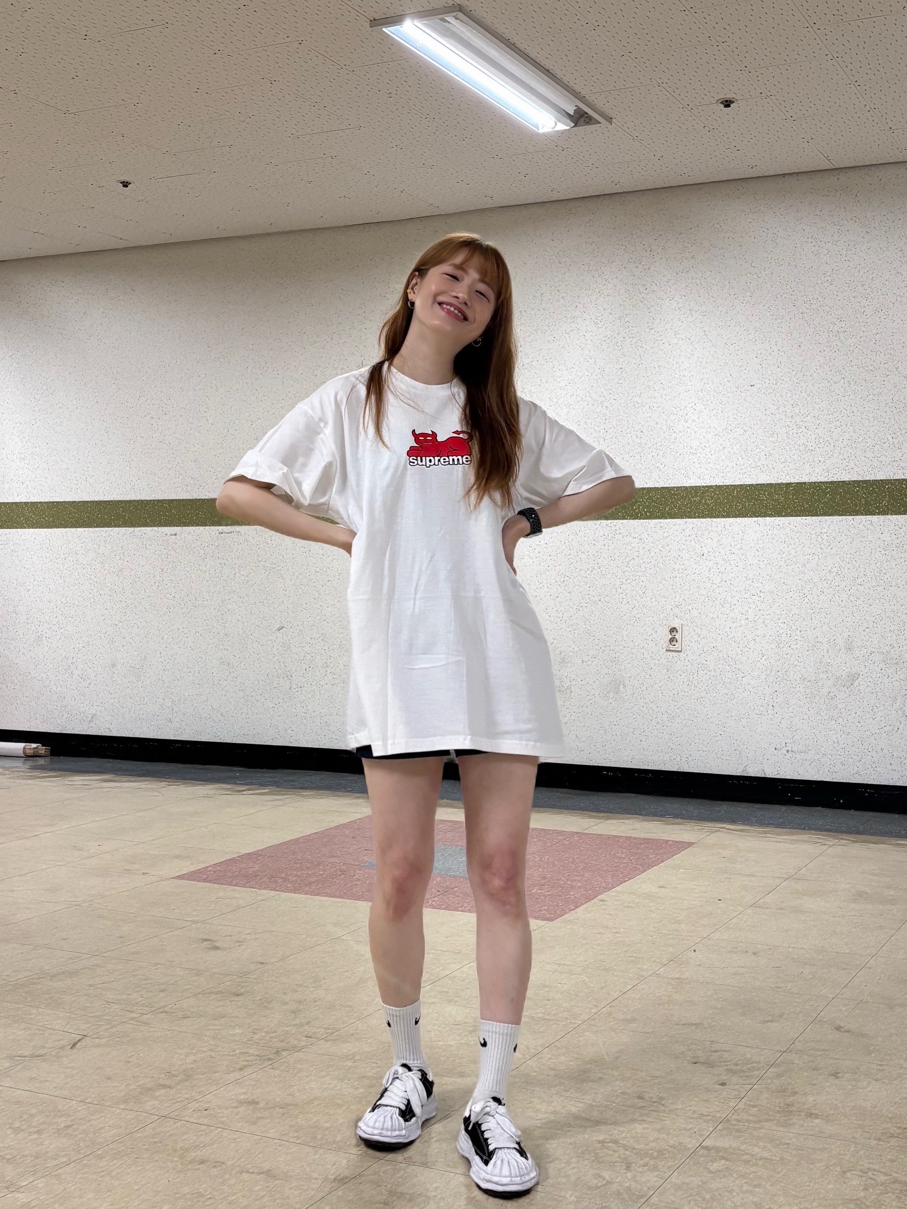 Supreme x Toy Machine Devil Cat T-Shirt White - 24SS, Maison Mihara Yasuhiro Blakey OG Sole Canvas Low-top Sneakers Black White 착용 스타일 - 6