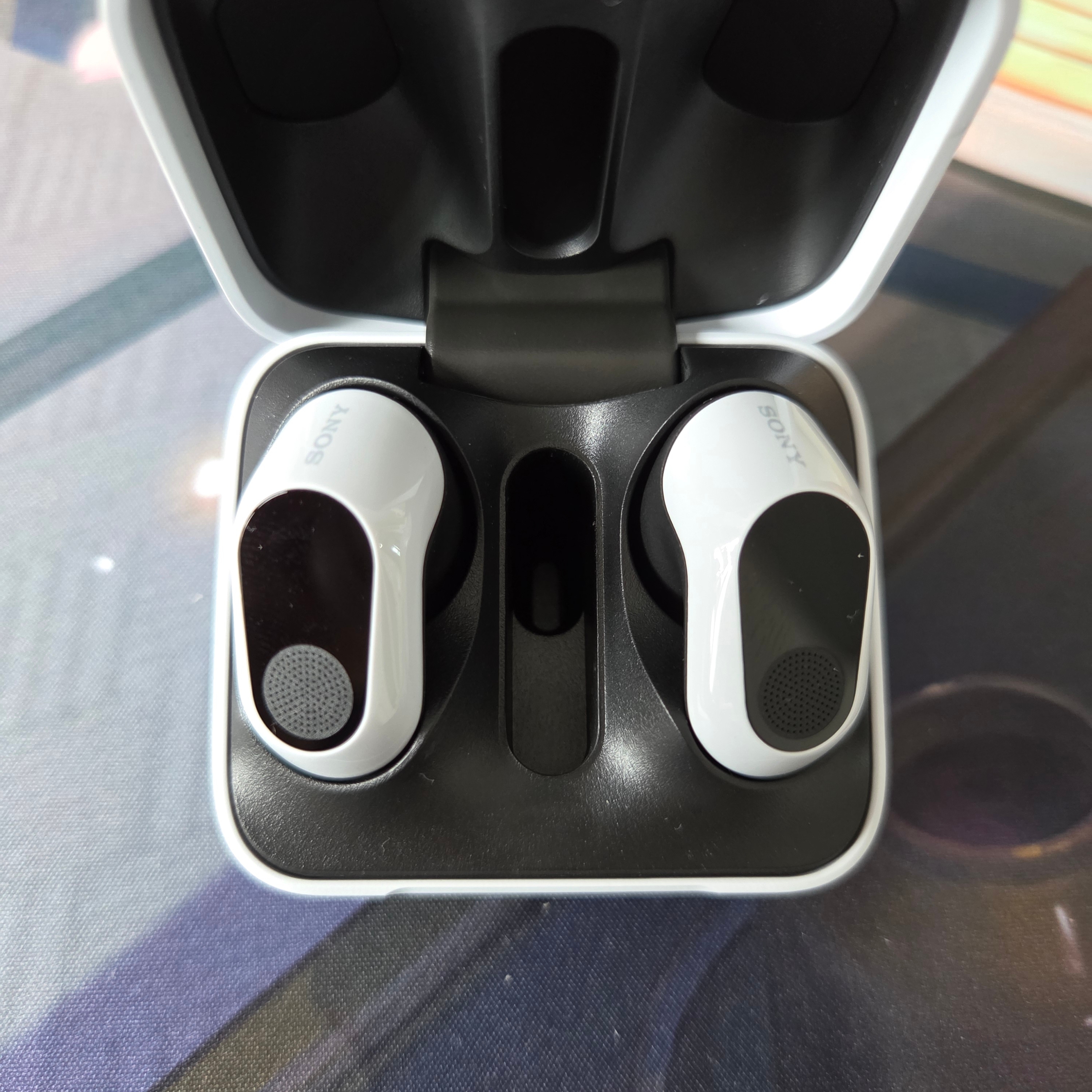 Sony INZONE Buds White (Sony Korea Ver.) 착용 스타일