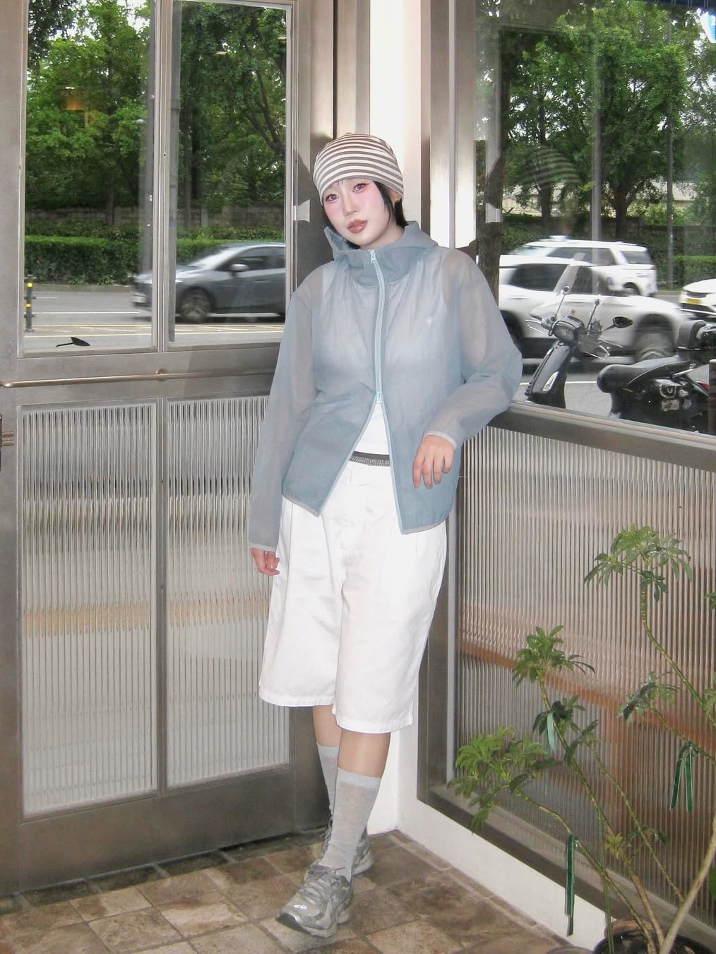 SLOW RECORD HOUSE Unisex Mesh Lightweight Jacket Skyblue 착용 스타일 - 1