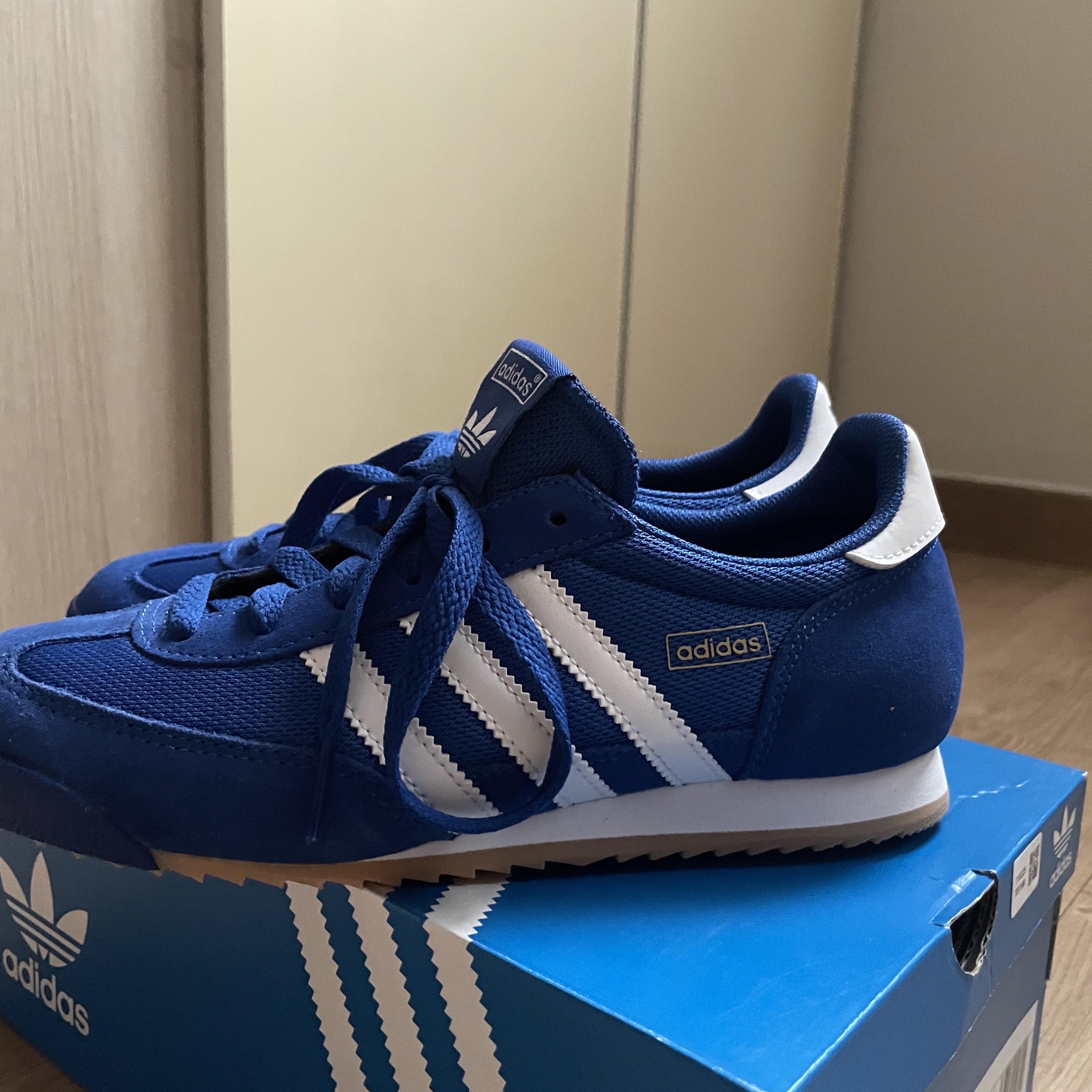 Adidas R71 Royal Blue Cloud White 착용 스타일 - 1