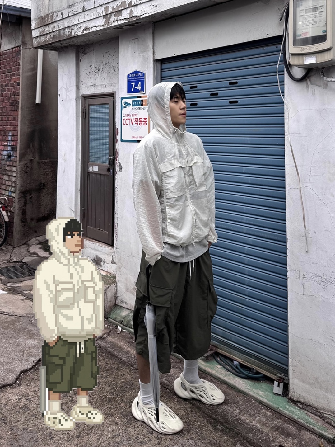 Adidas Yeezy Foam RNNR Sand 착용 스타일 - 2
