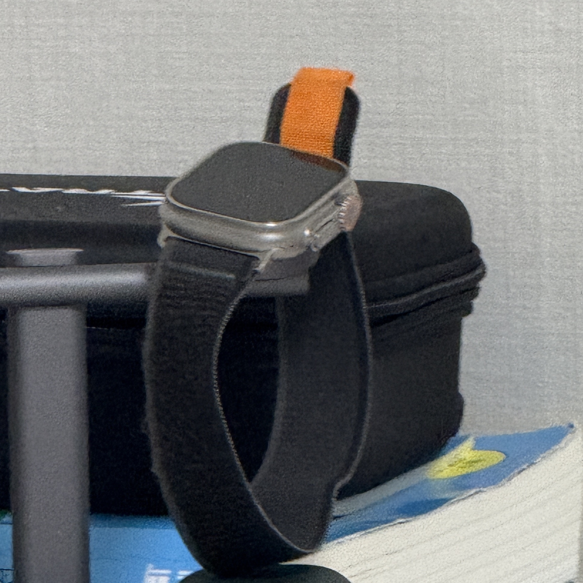 Apple Watch Ultra 49mm Titanium Case with Ocean Band Midnight (Korean Ver.) 착용 스타일
