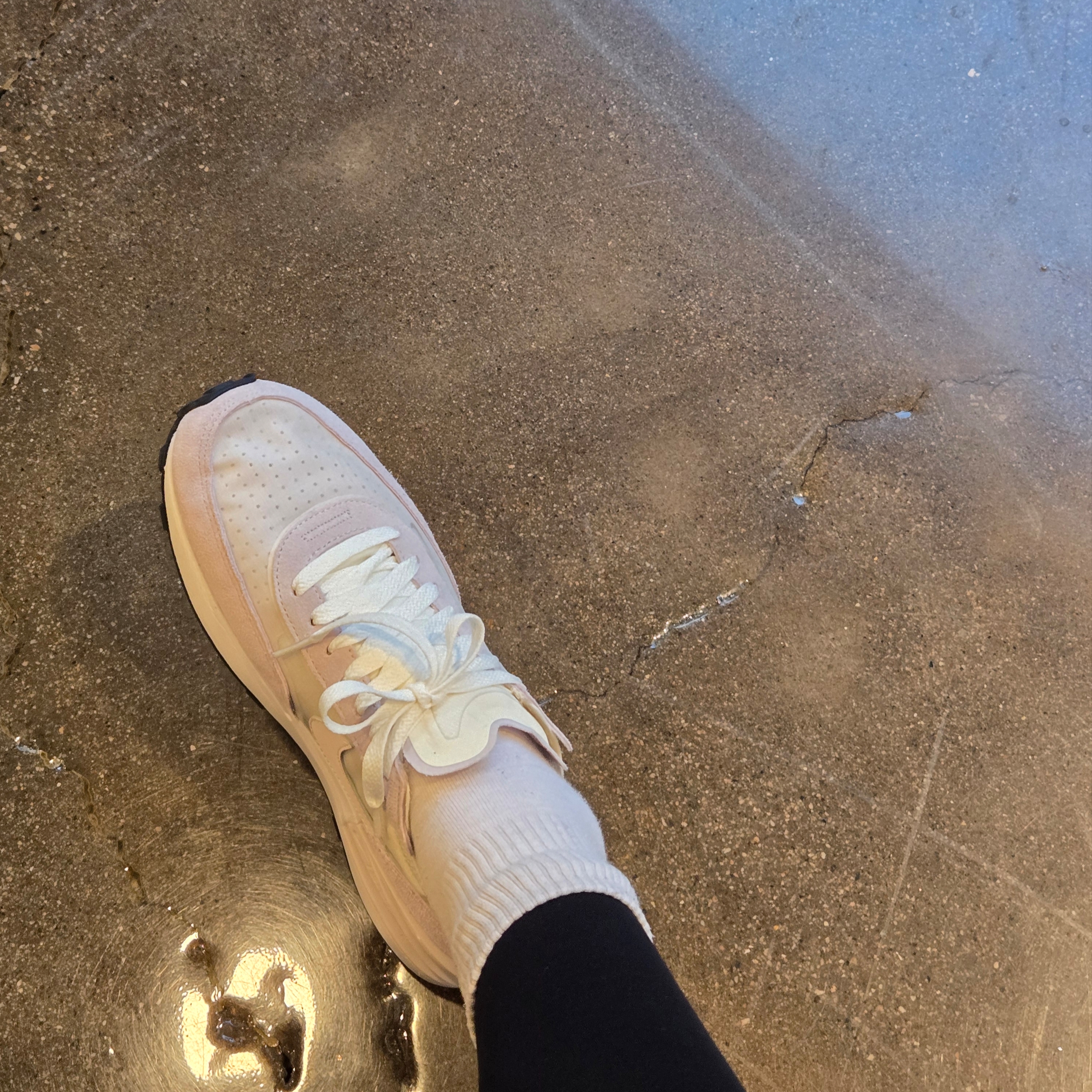(W) Nike Waffle One Light Soft Pink 착용 스타일