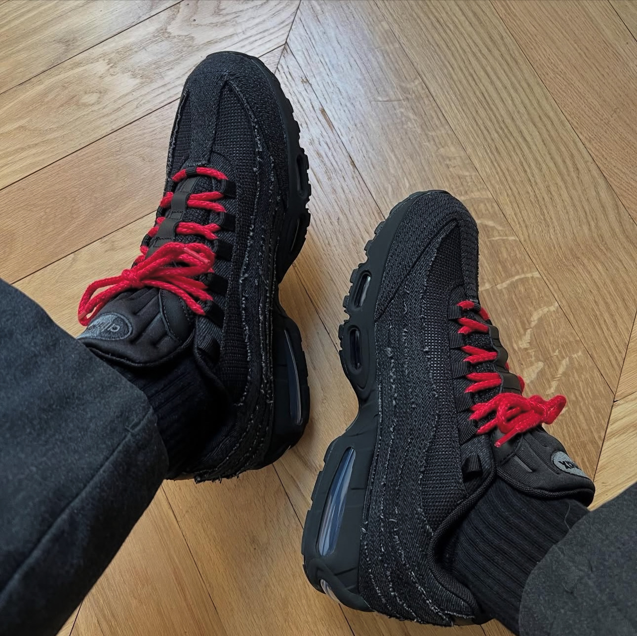 Nike x Levi's Air Max 95 Black 착용 스타일 - 1