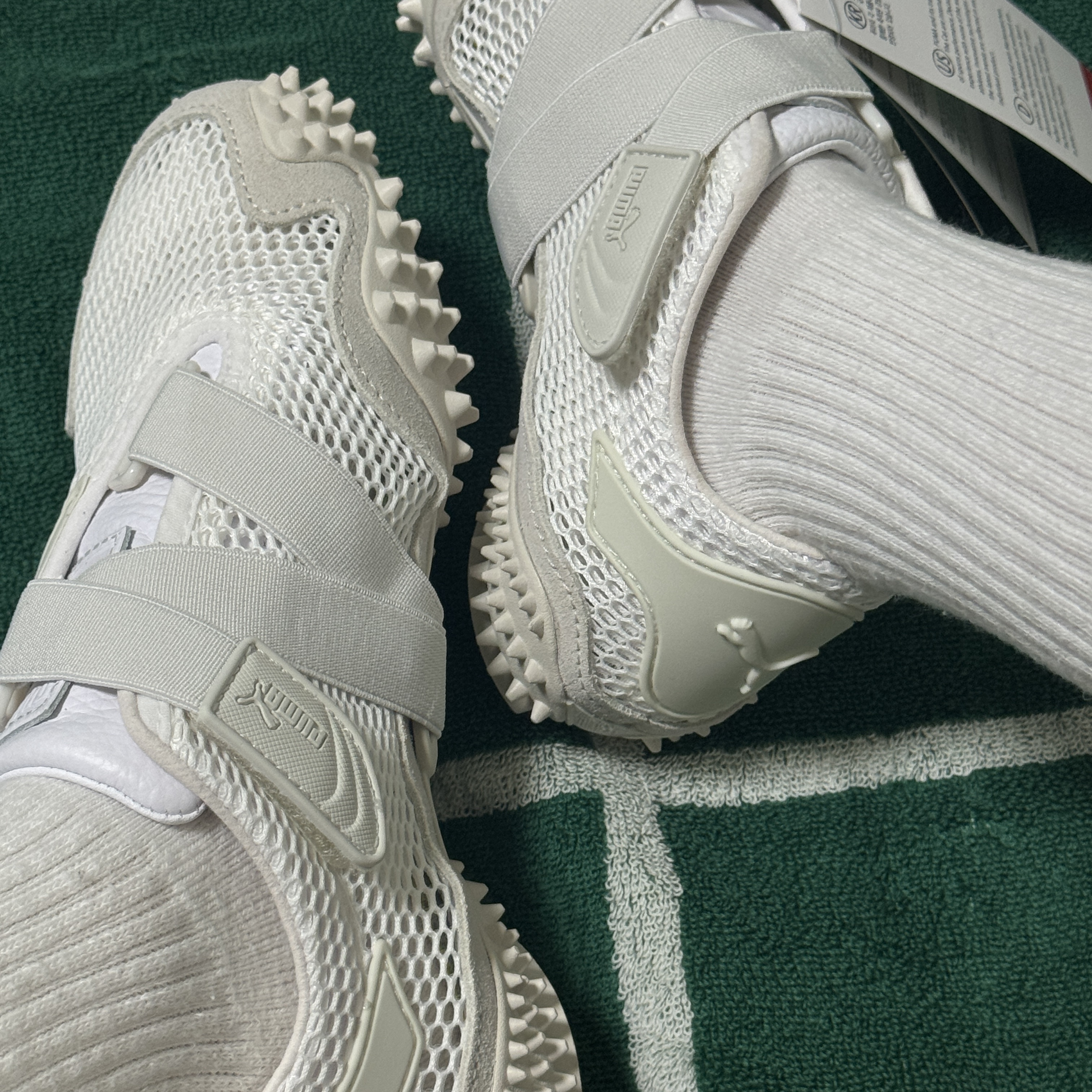 Puma Mostro Mesh Puma White Beige 착용 스타일 - 3