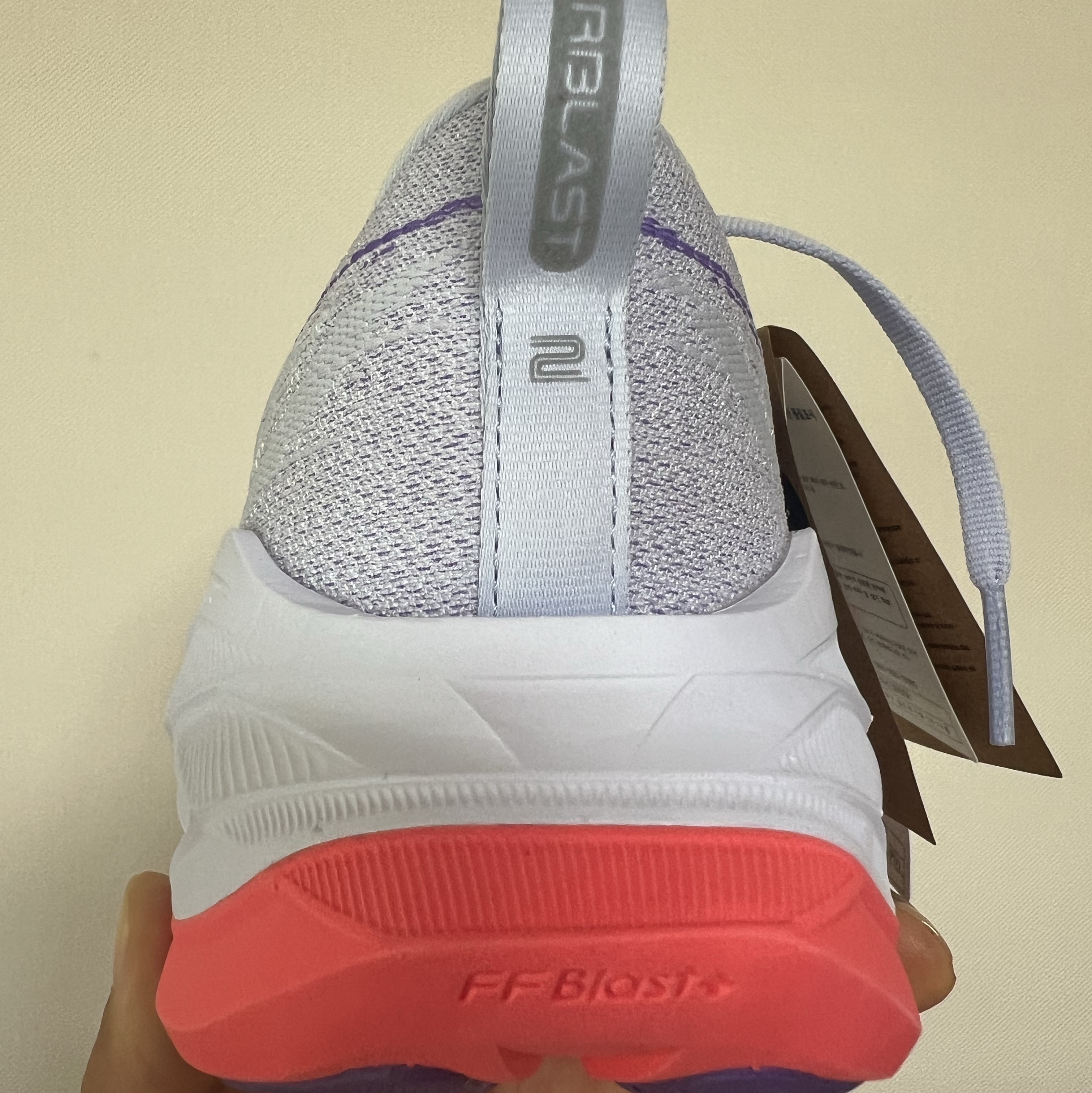 Asics Superblast 2 Blue Fade Edo Purple 착용 스타일 - 3
