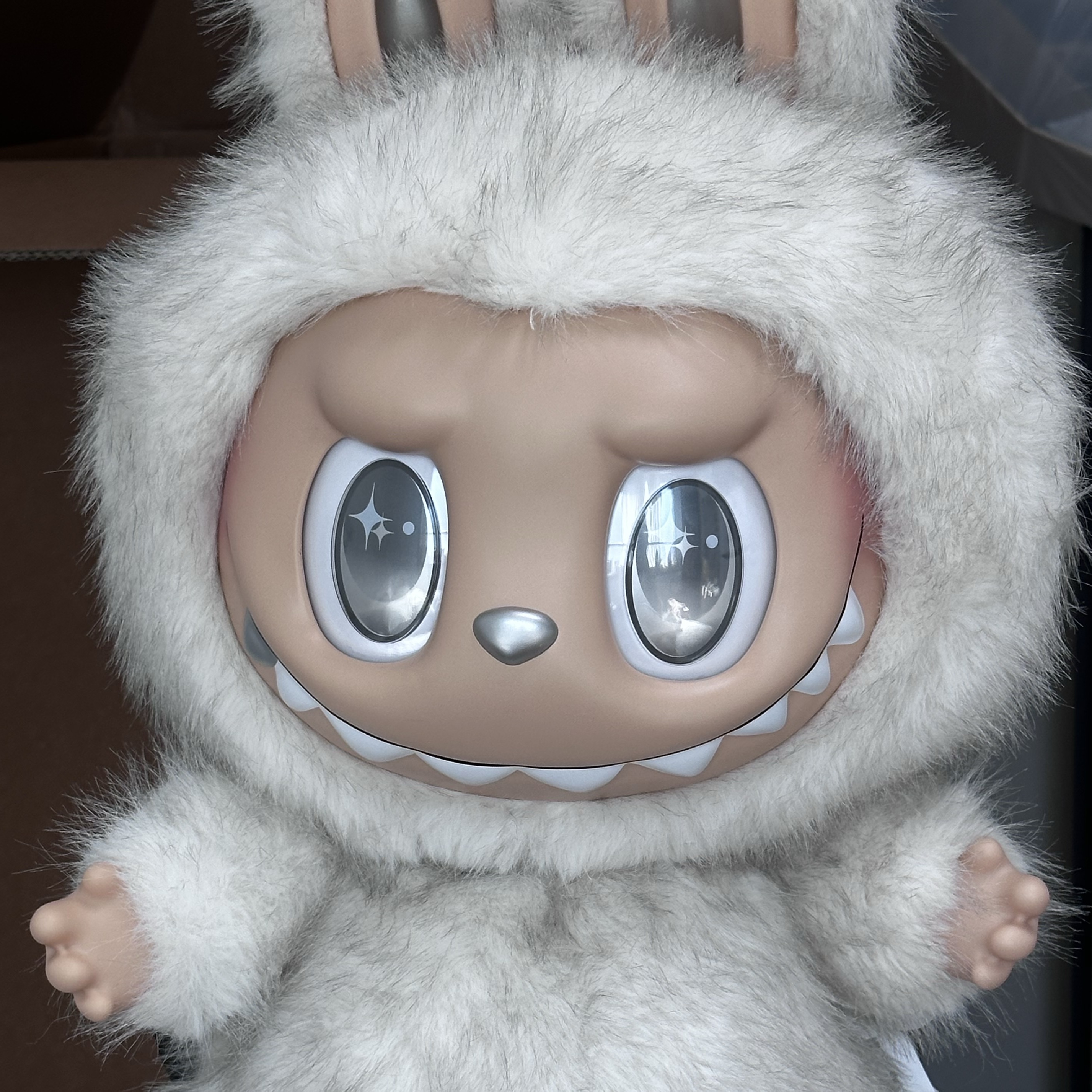Pop Mart The Monsters Zimomo Angel In Clouds Vinyl Face Doll 착용 스타일 - 3