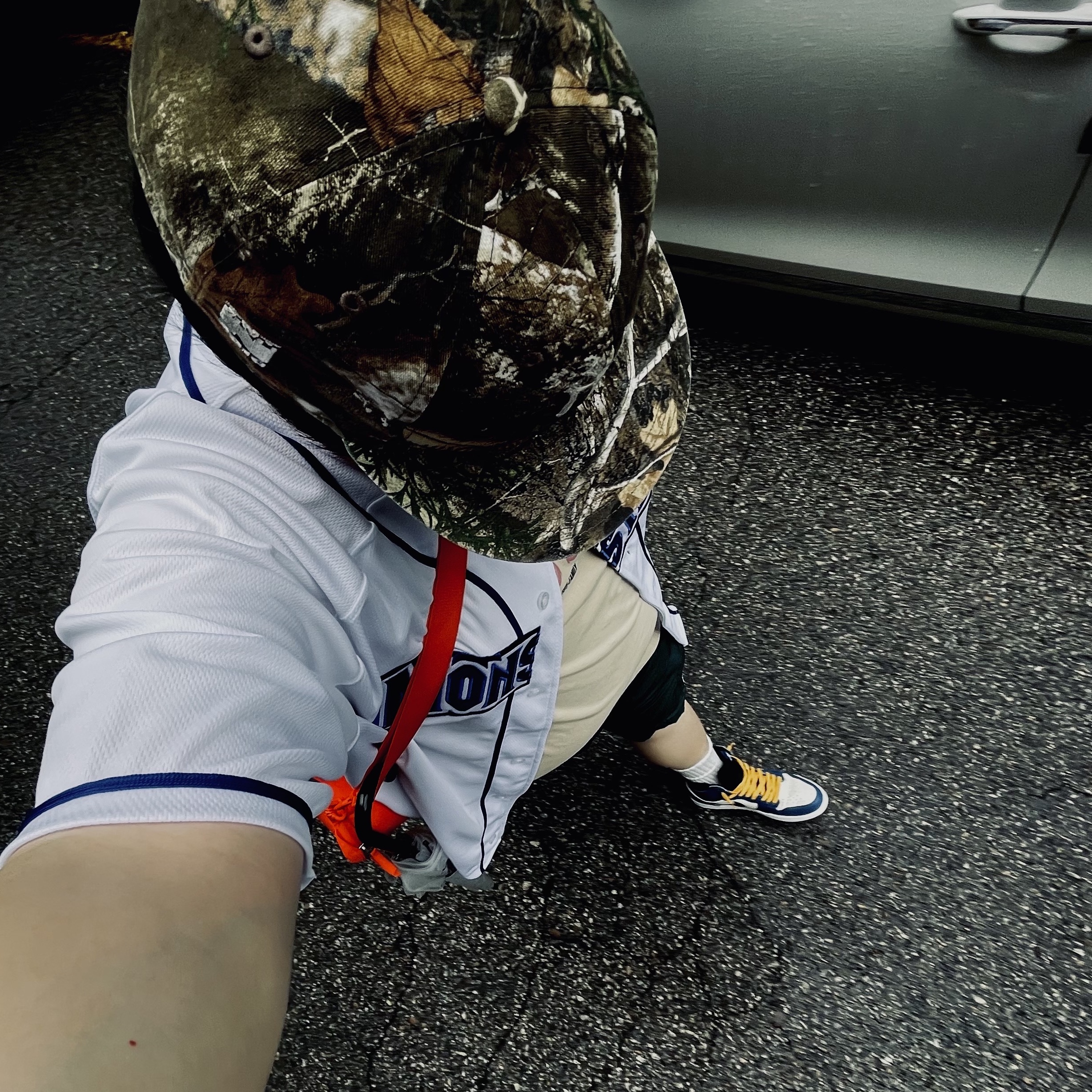 Thisisneverthat x New Era x MLB New York Yankees 59Fifty Retro Crown Cap Realtree, Jordan 1 Retro High OG Dark Marina Blue 착용 스타일