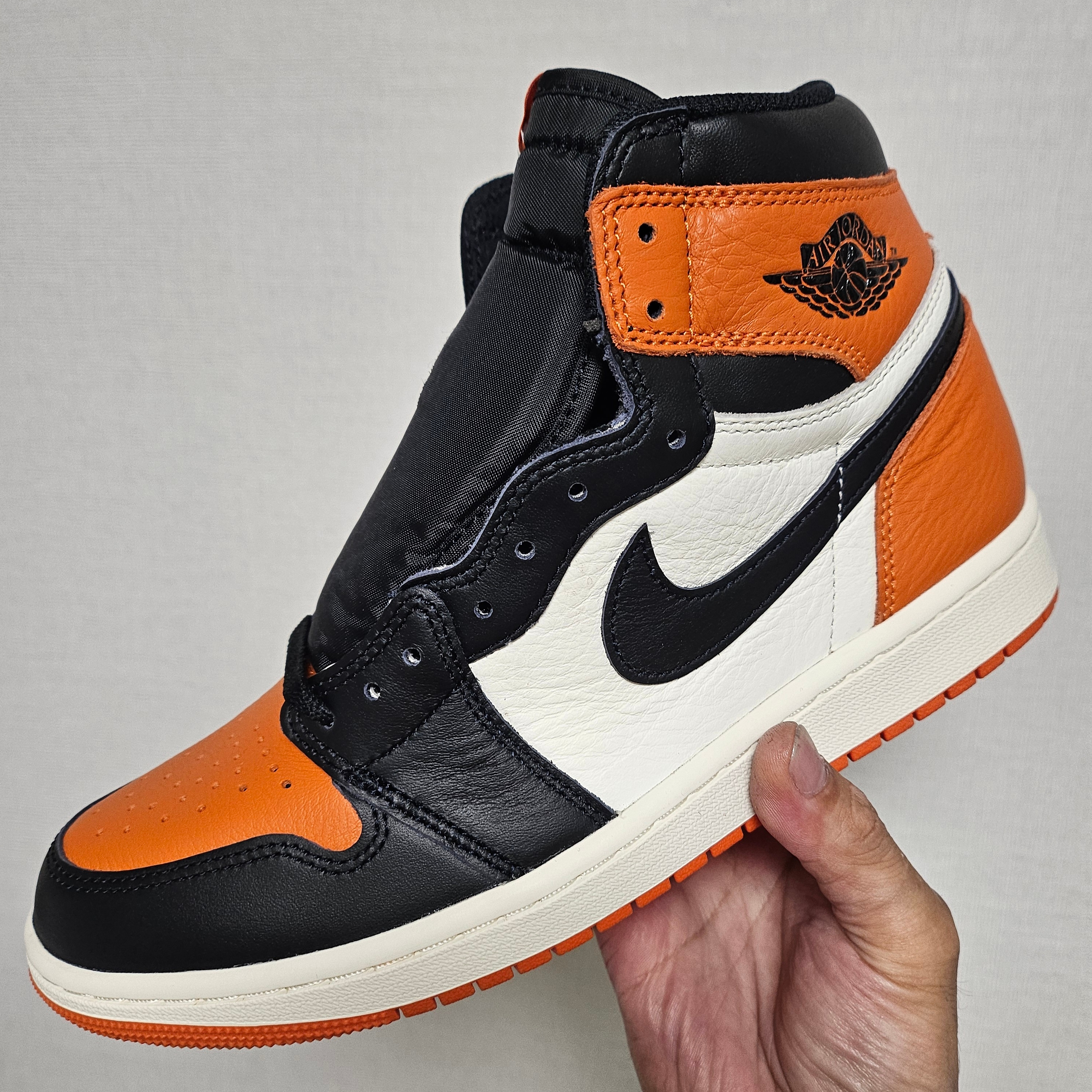 Jordan 1 Retro High OG Shattered Backboard 착용 스타일 - 1